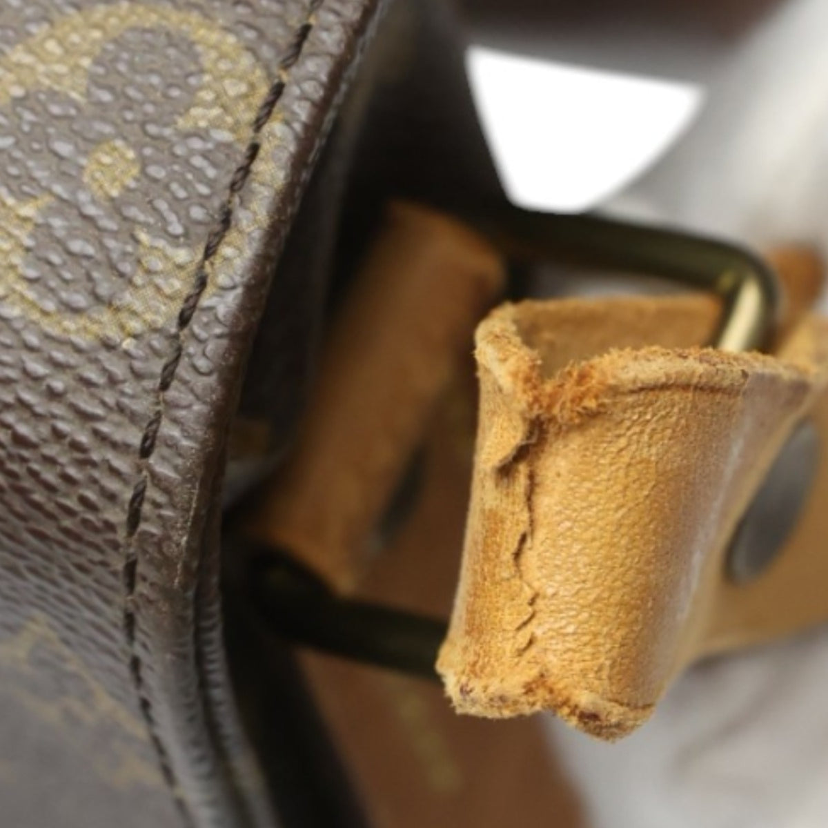 Louis Vuitton Brown Monogram Monogram Shoulder Bag (Pre-Owned)