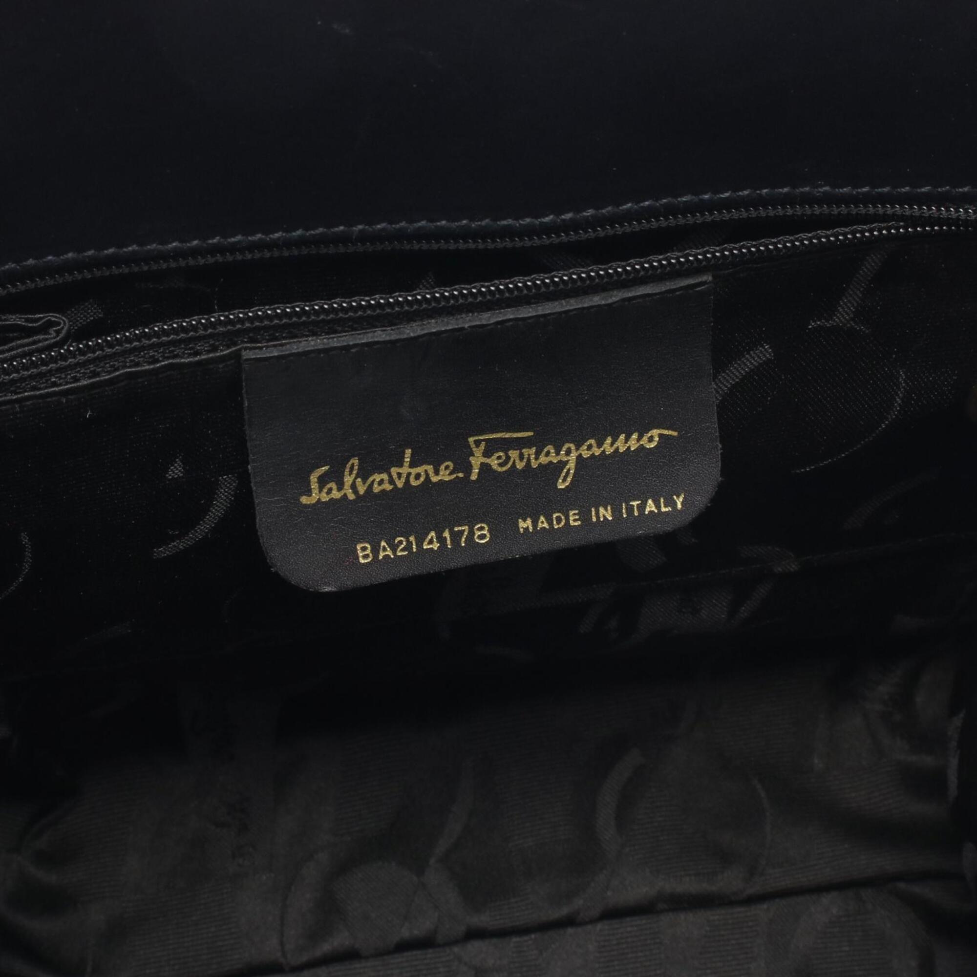 Salvatore Ferragamo Navy Leather Handbag (Pre-Owned)
