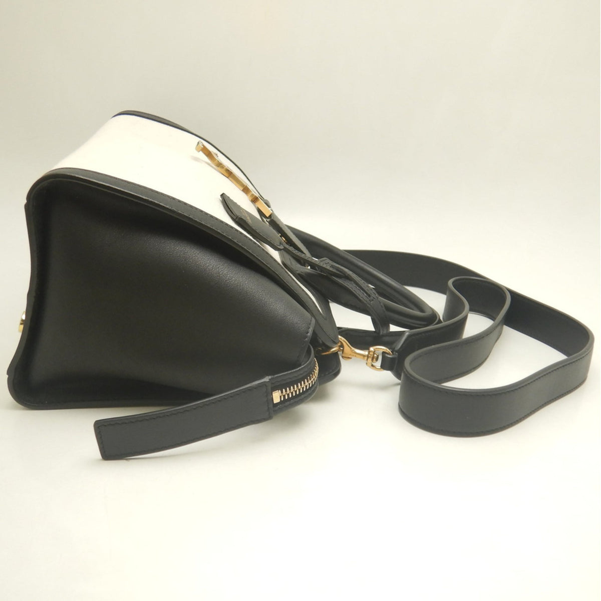 Yves Saint Laurent Black White Canvas Leather Handbag (Pre-Owned)