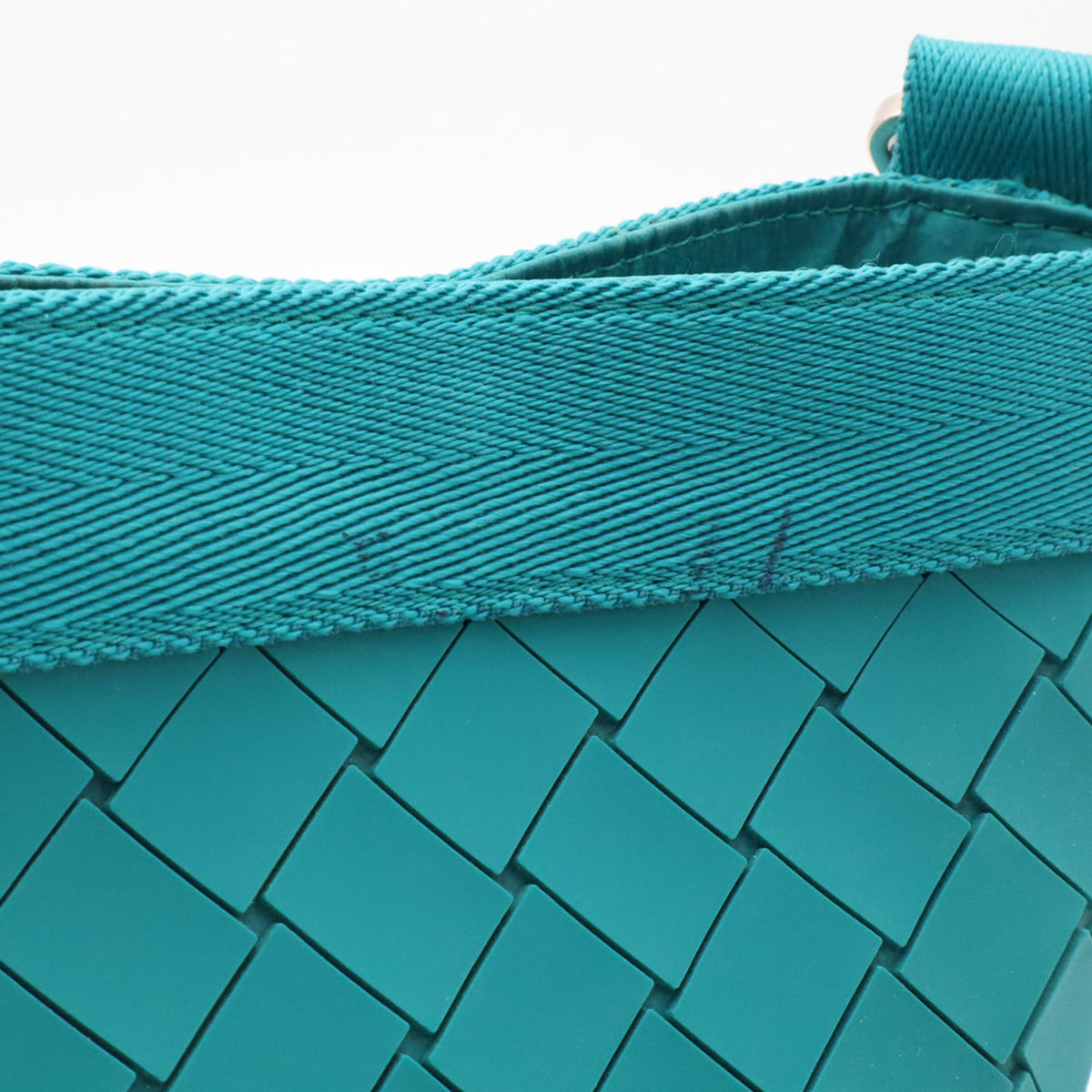 Bottega Veneta Rubber Handbag Pouch (Pre-Owned)