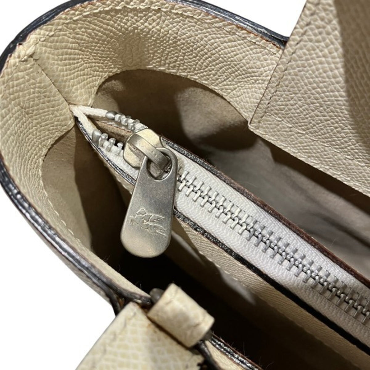 Etro Ivory Leather Handbag (Pre-Owned)