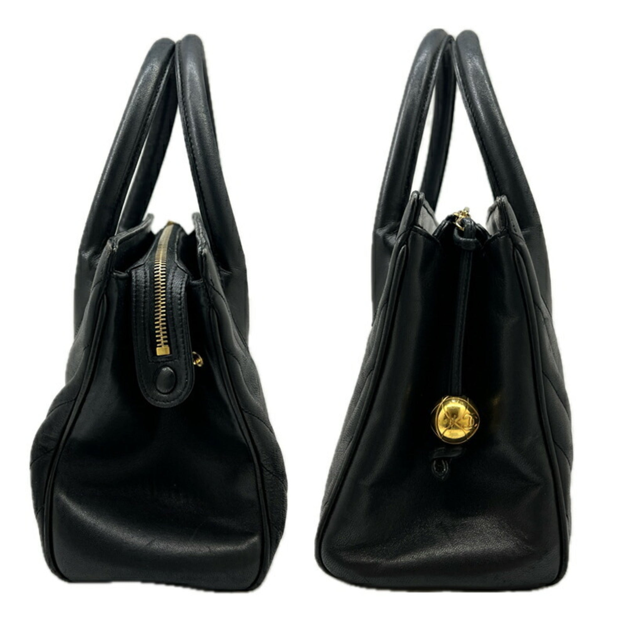 Chanel Black Leather Handbag (Pre-Owned)