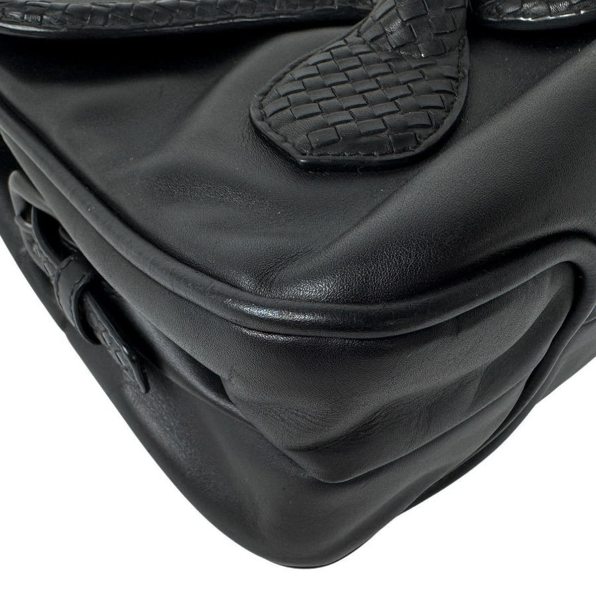 Bottega Veneta Black Leather Shoulder Bag (Pre-Owned)