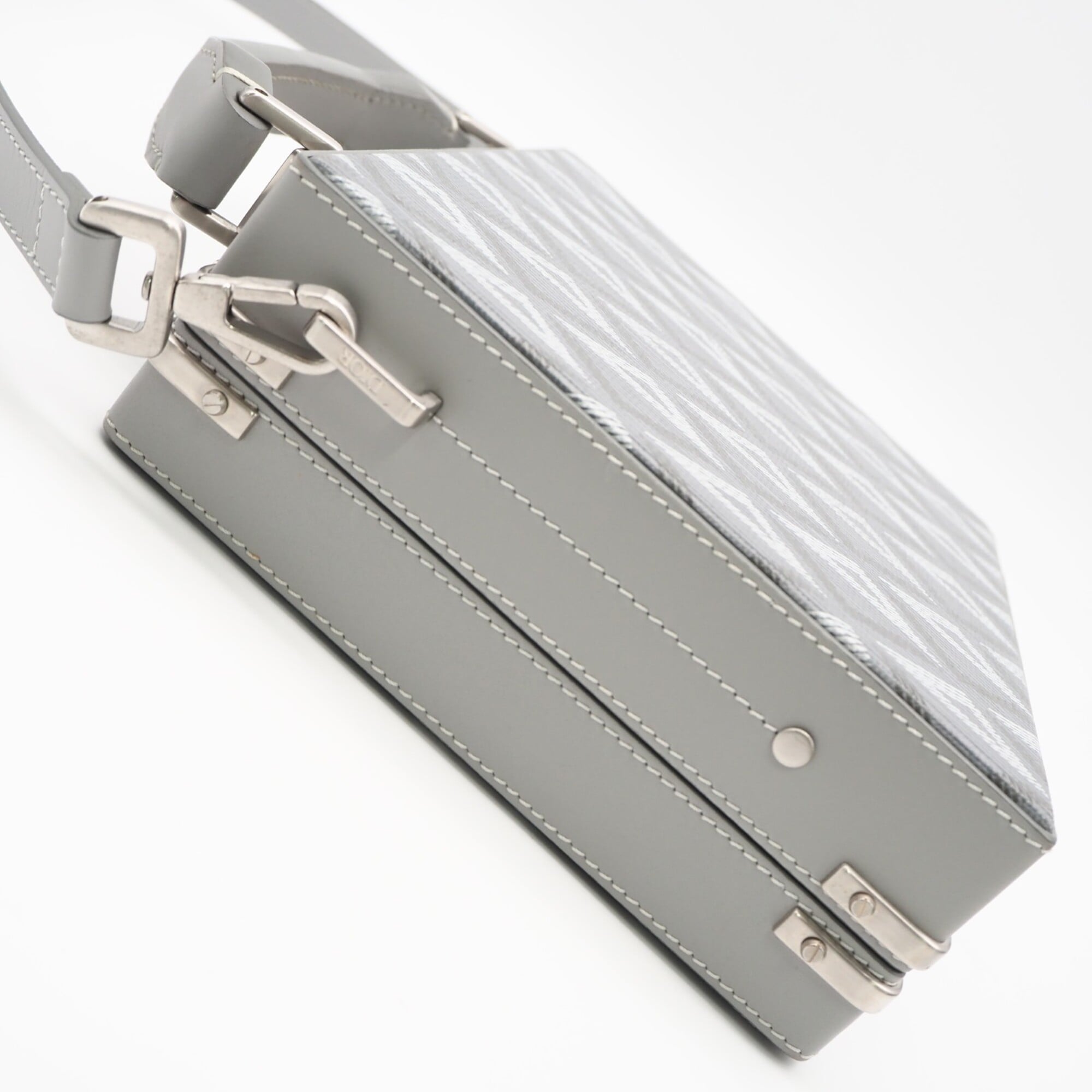 Christian Dior Gray Leather Handbag (Pre-Owned)