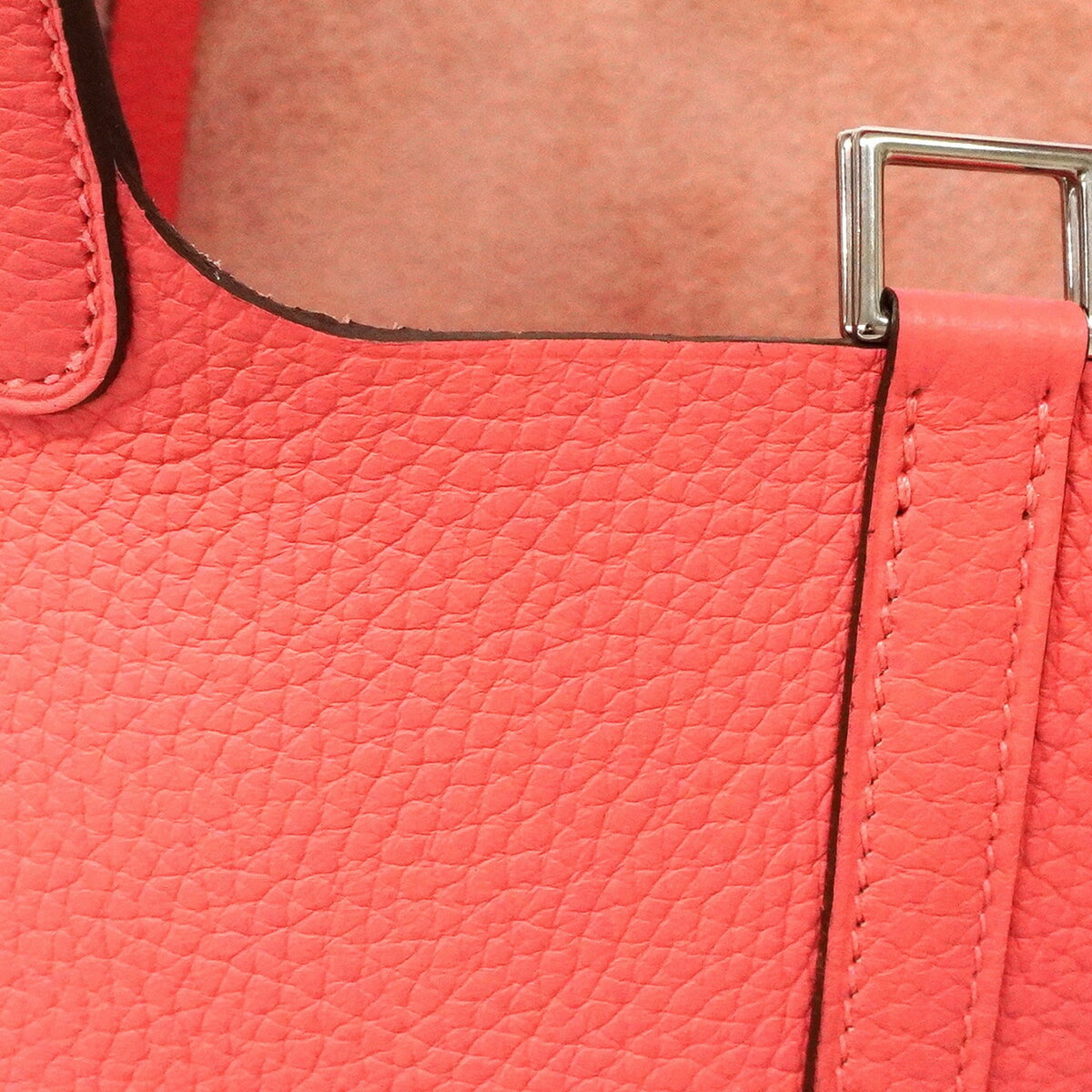 Hermes Rose Azalee Taurillon Clemence Leather Handbag (Pre-Owned)