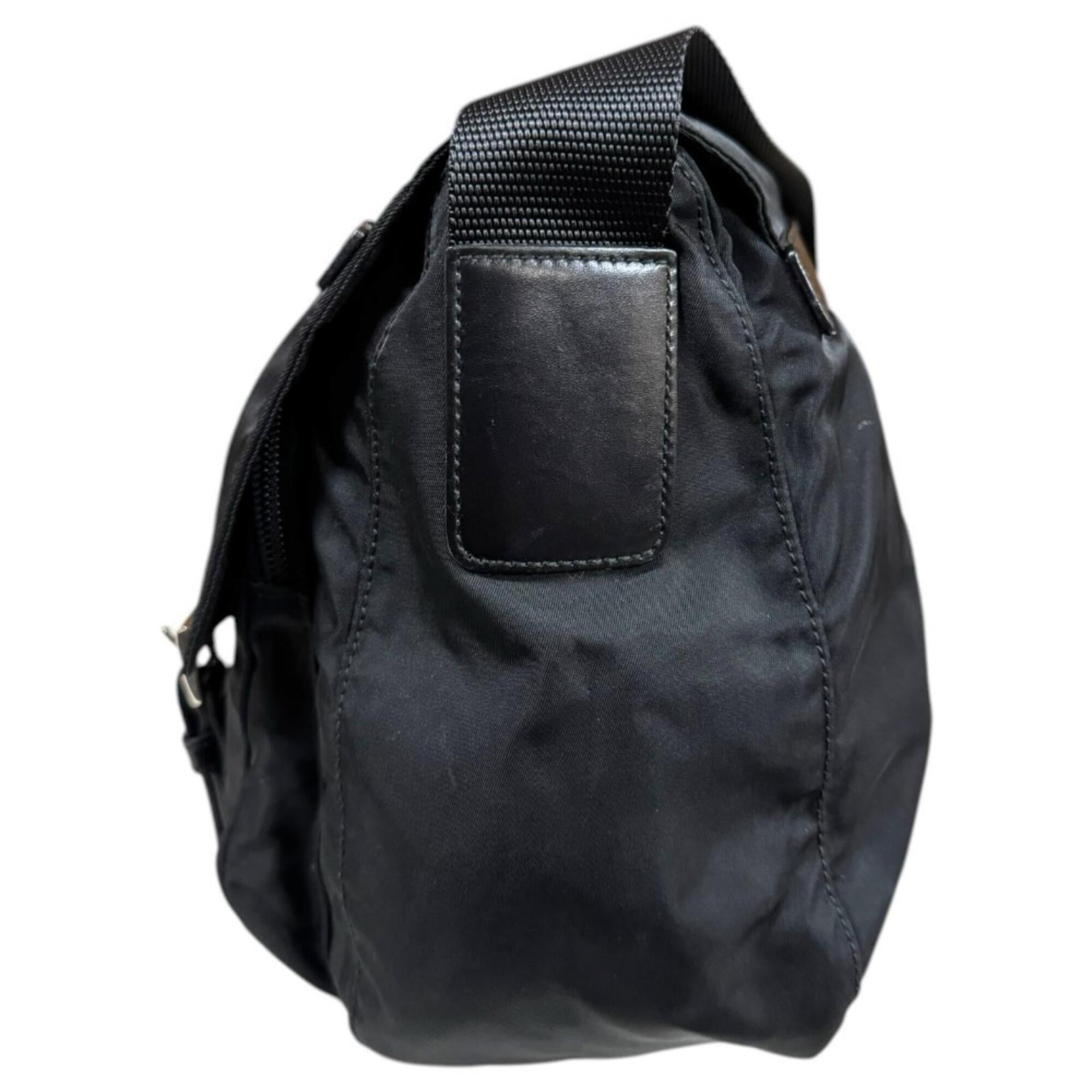 Prada Black Nylon Leather Shoulder Bag (Pre-Owned)