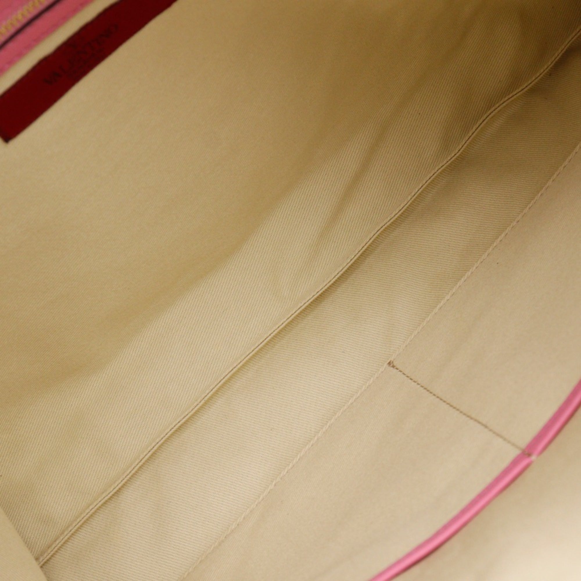 Valentino Pink Leather Clutch Bag (Pre-Owned)