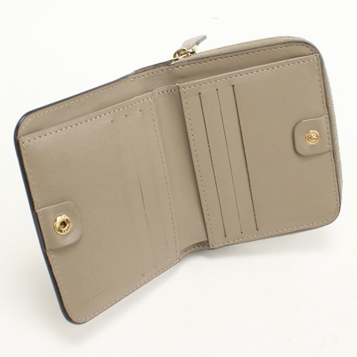 Fendi Beige Leather Wallet (Bi-Fold) (Pre-Owned)