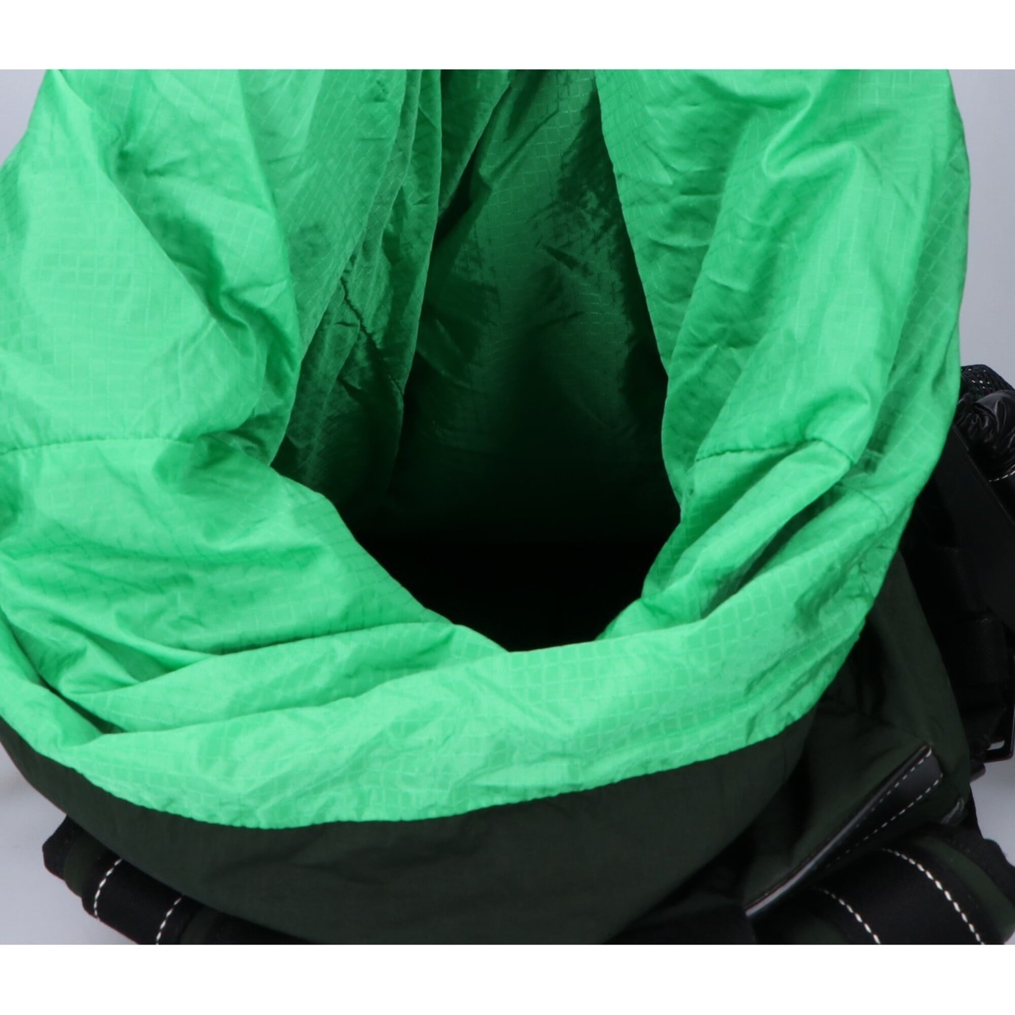 Bottega Veneta Black Green Nylon Backpack (Pre-Owned)