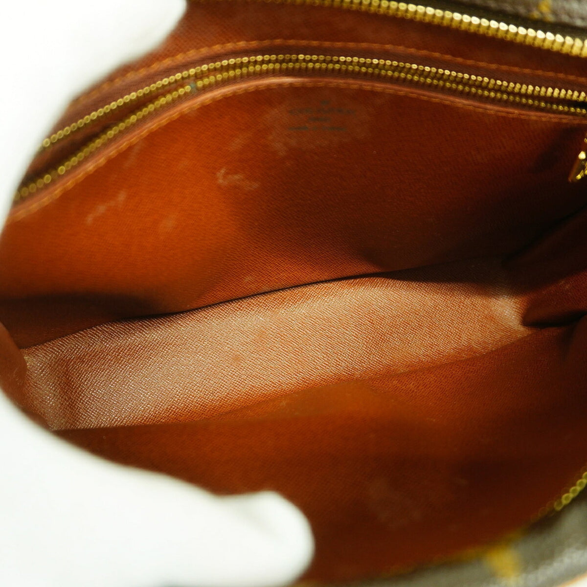 Louis Vuitton Brown Shoulder Bag (Pre-Owned)