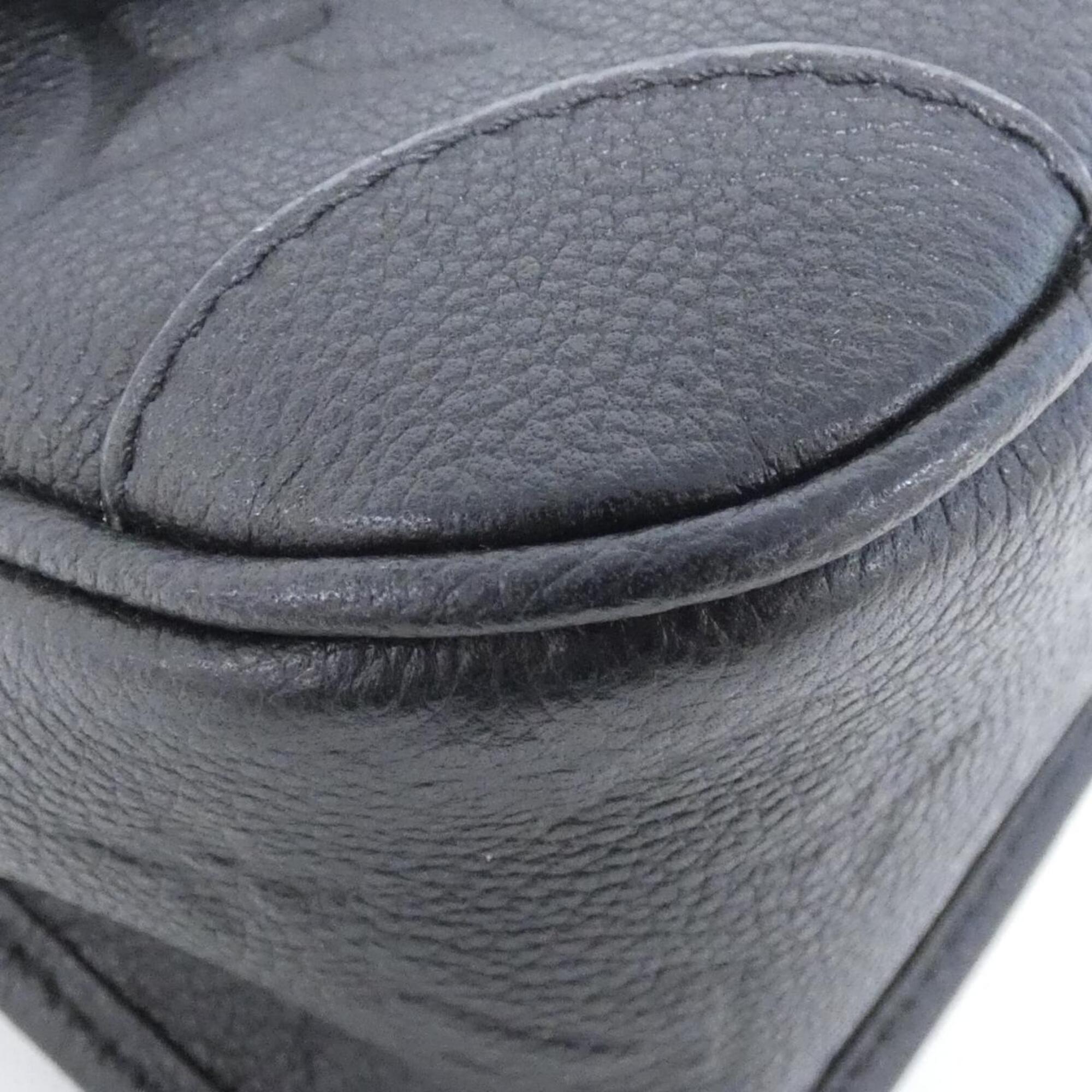 Louis Vuitton Black Leather Shoulder Bag (Pre-Owned)