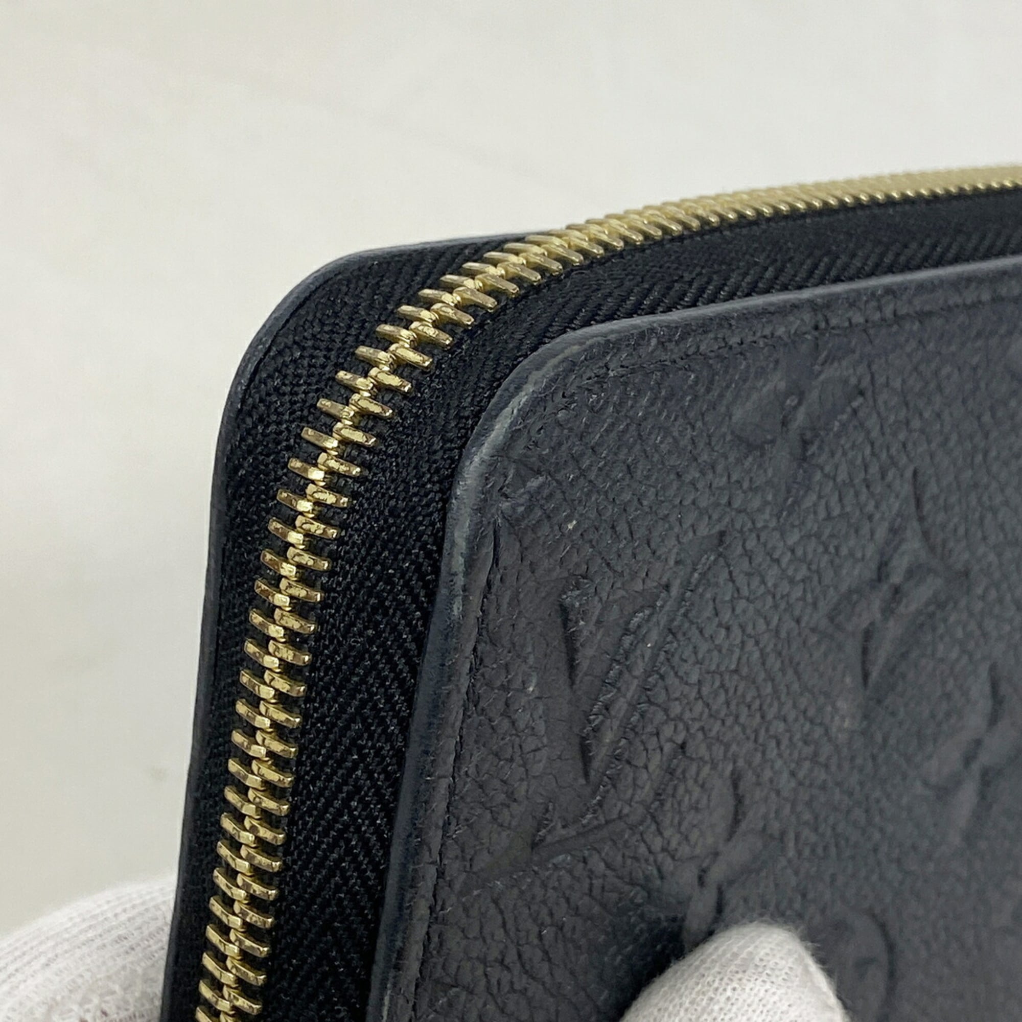 Louis Vuitton Noir Long Wallet (Bi-Fold) (Pre-Owned)