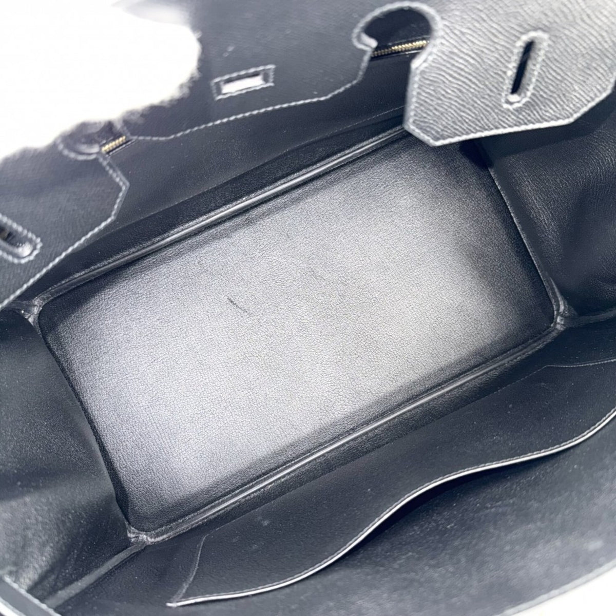 Hermes Black Leather Handbag (Pre-Owned)