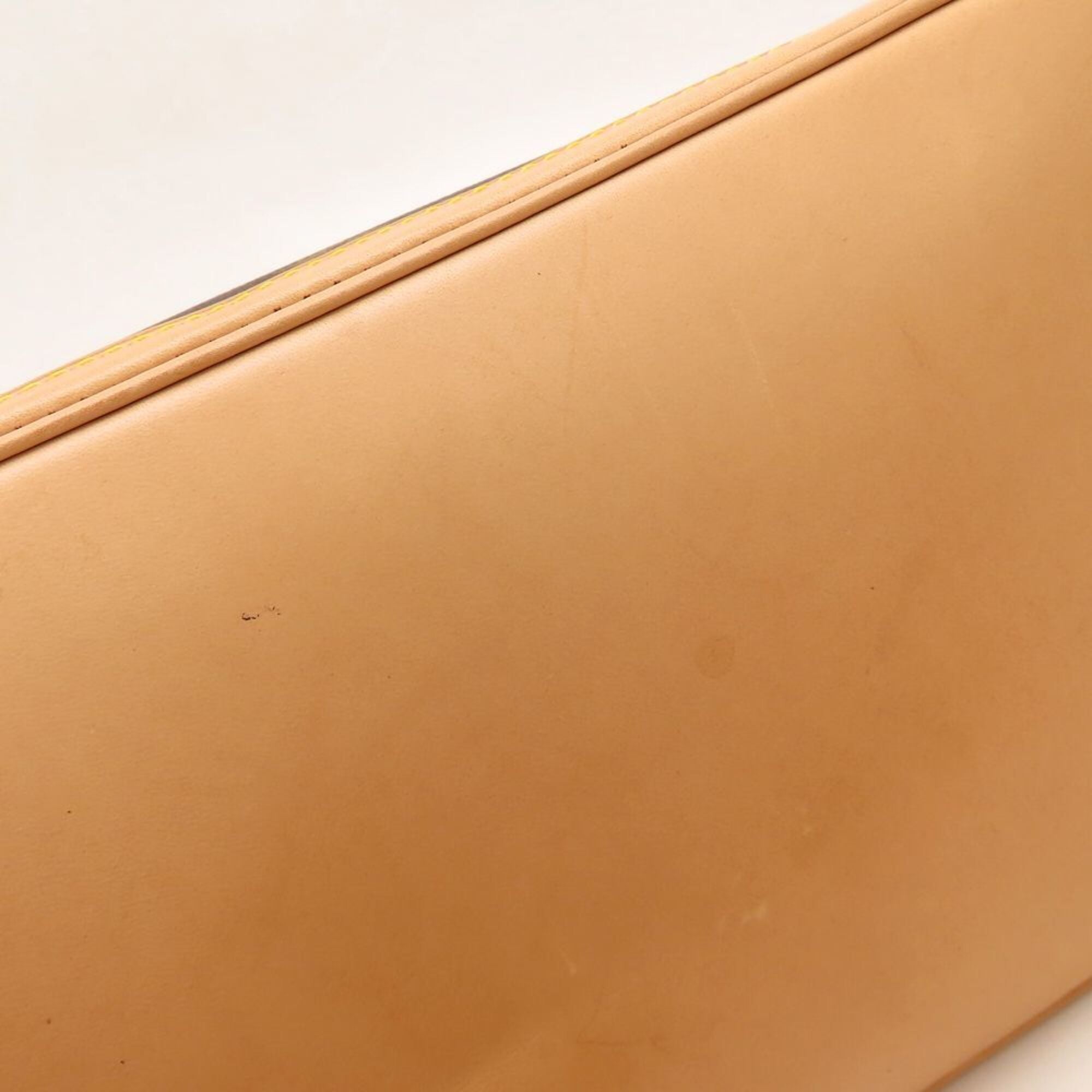 Louis Vuitton Brown Monogram Canvas Handbag (Pre-Owned)