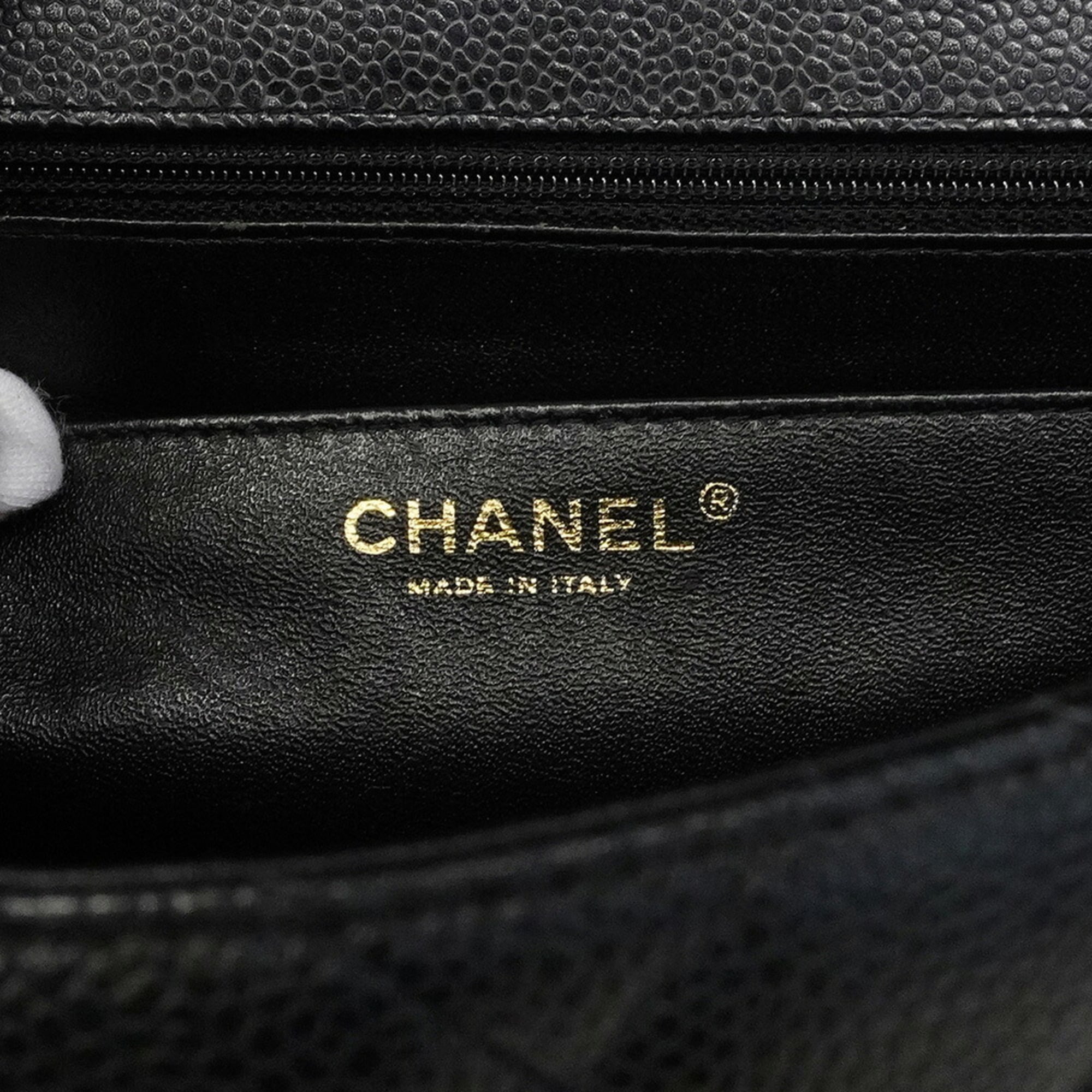 Chanel Black Grained Calfskin Shoulder Bag (Pre-Owned)
