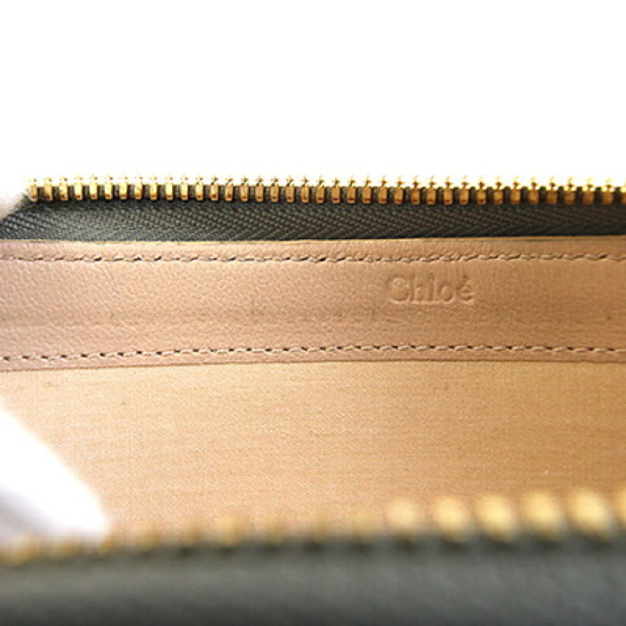 Chloé