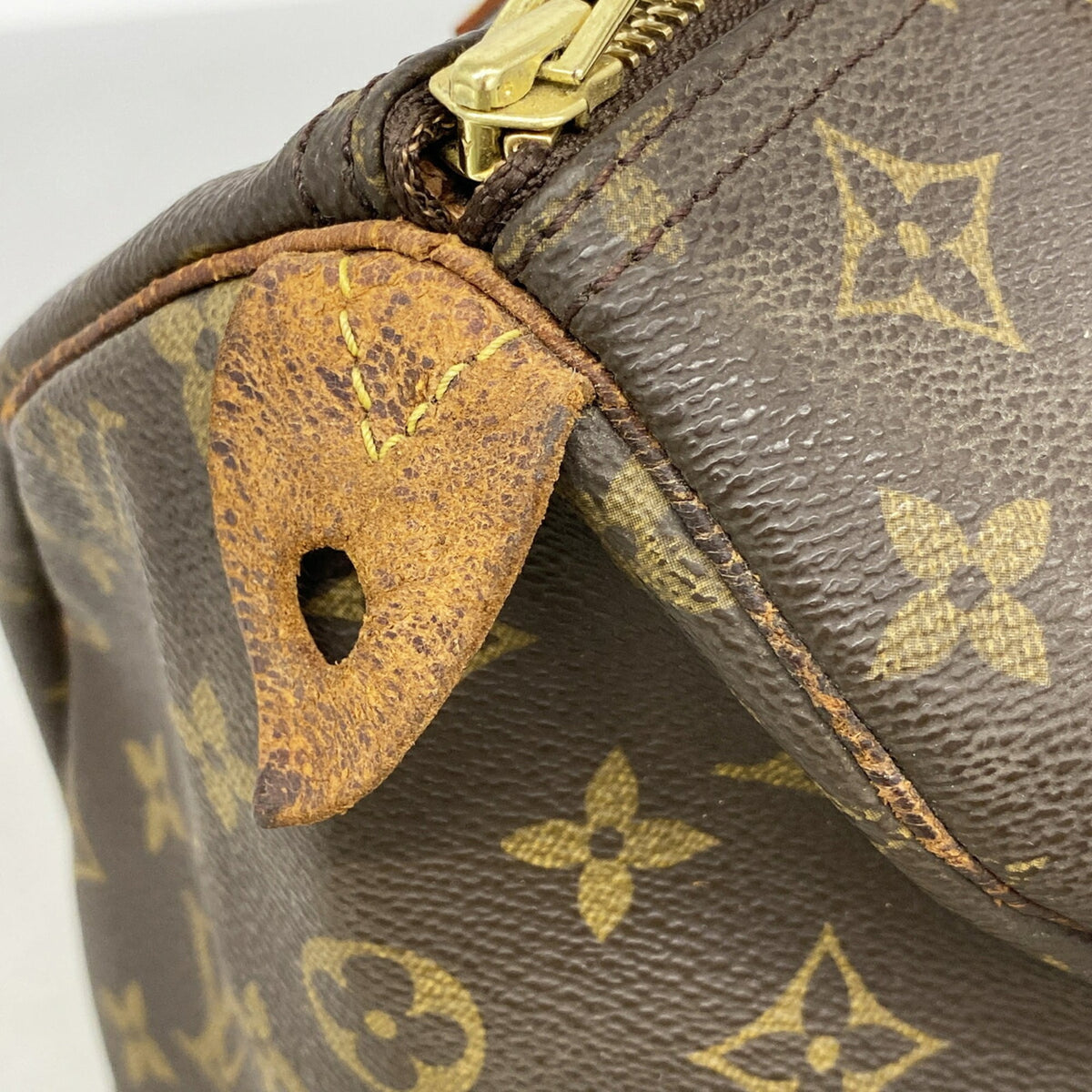 Louis Vuitton Brown Handbag (Pre-Owned)