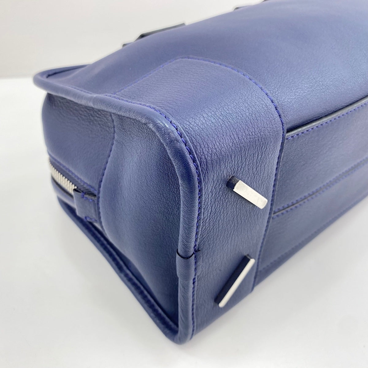 Loewe Navy Handbag (Pre-Owned)