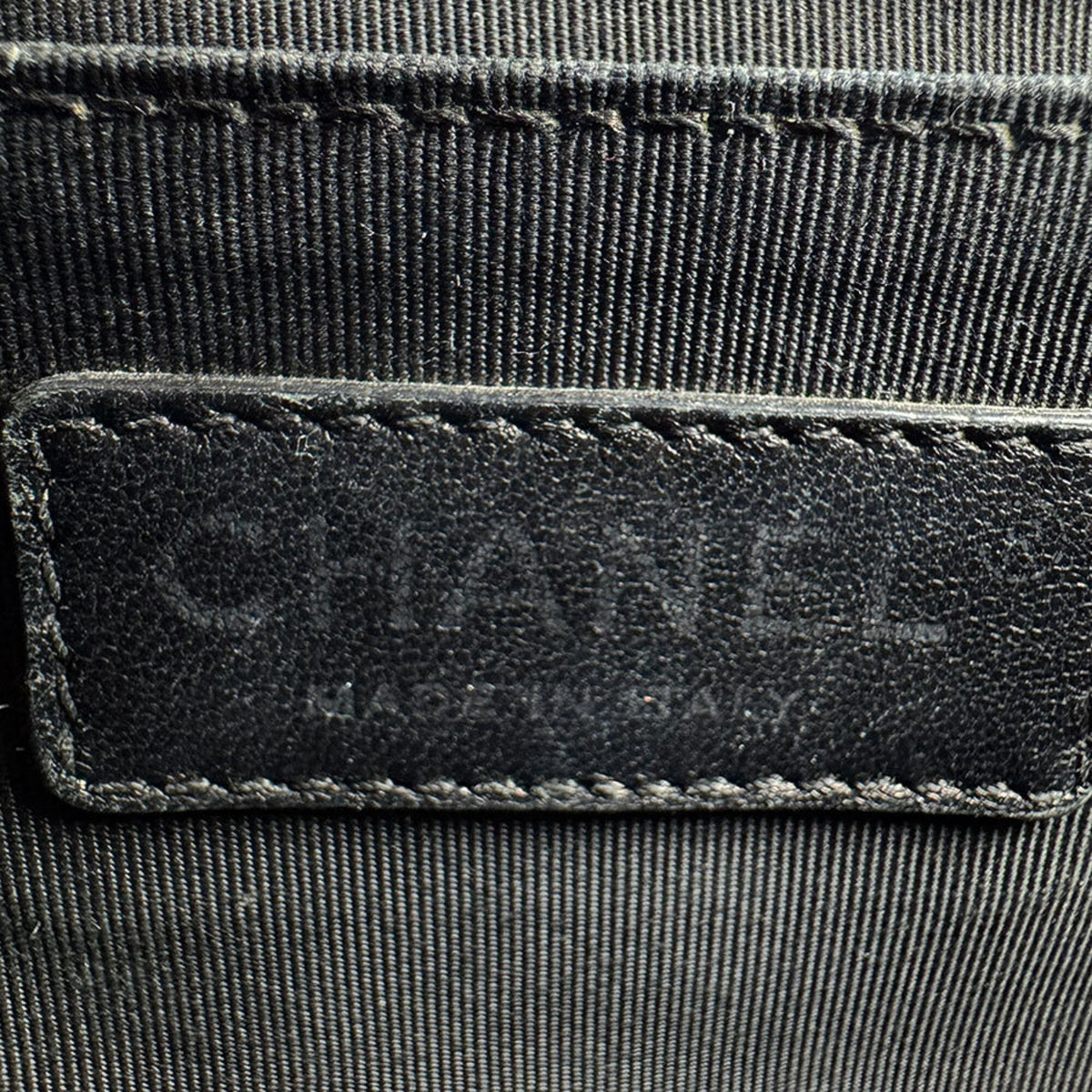 Chanel Navy Patent Leather Shoulder Bag (Pre-Owned)