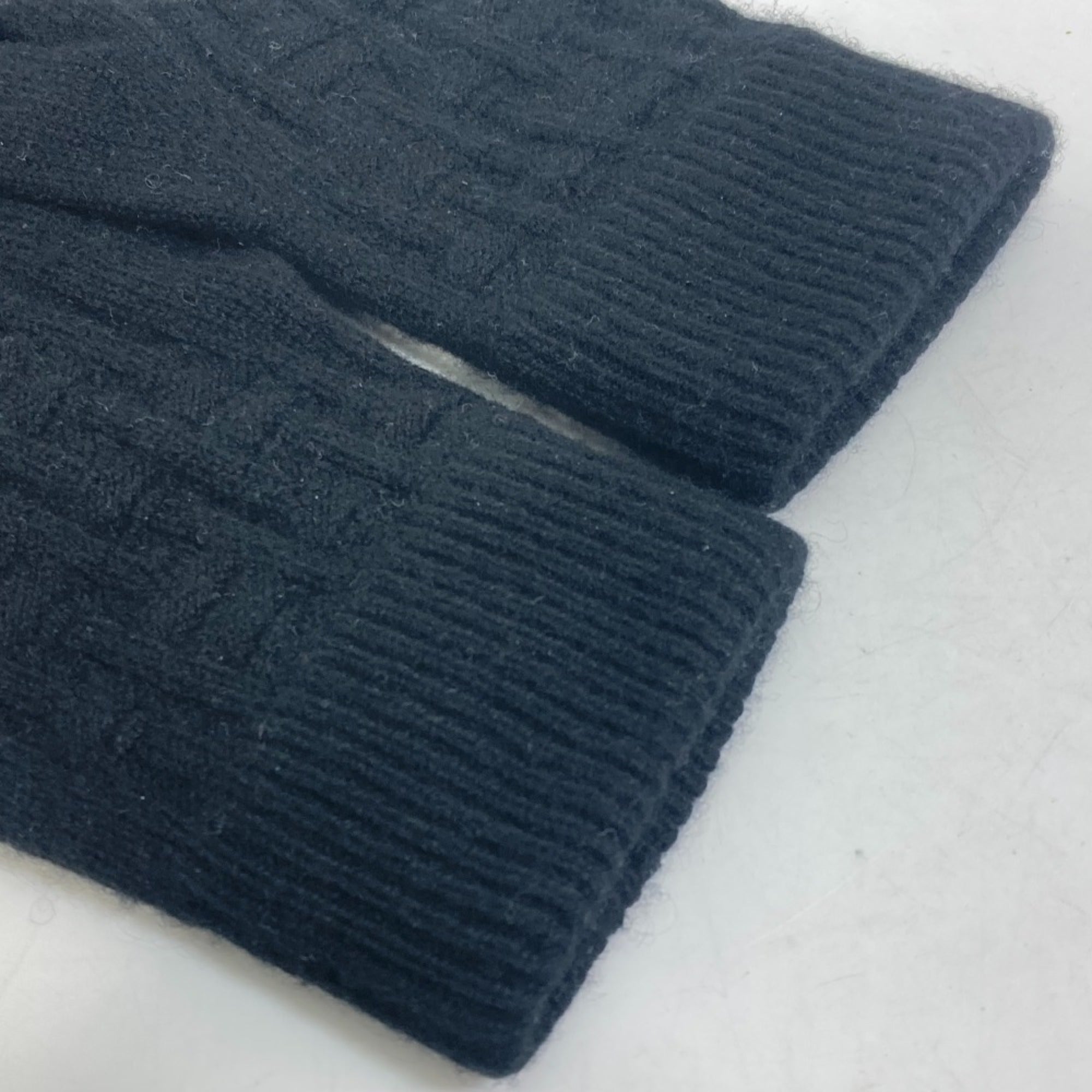 Unspecified Black Cashmere Warm Gloves (Pre-Owned)