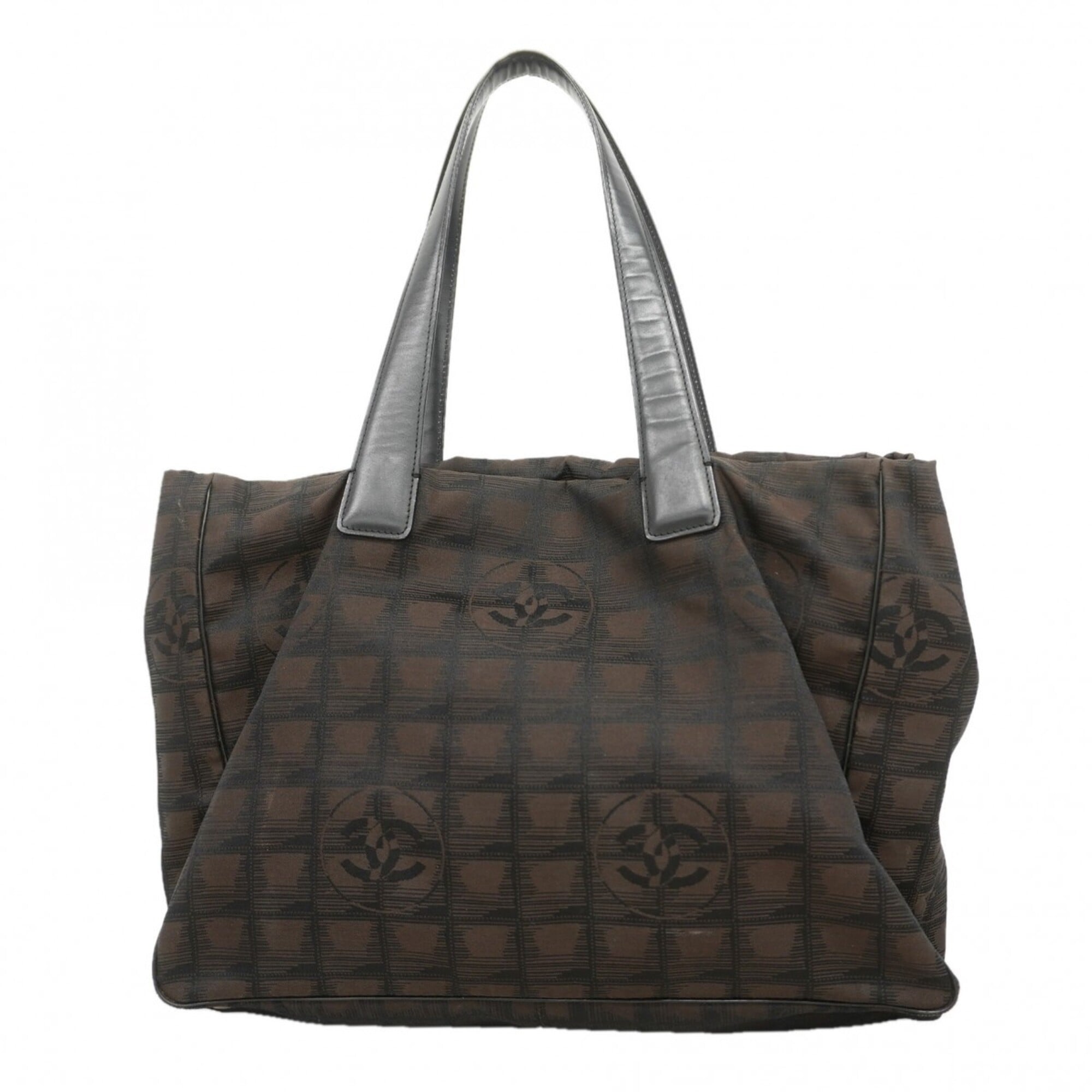 Chanel Brown Nylon Tote Bag (Pre-Owned)