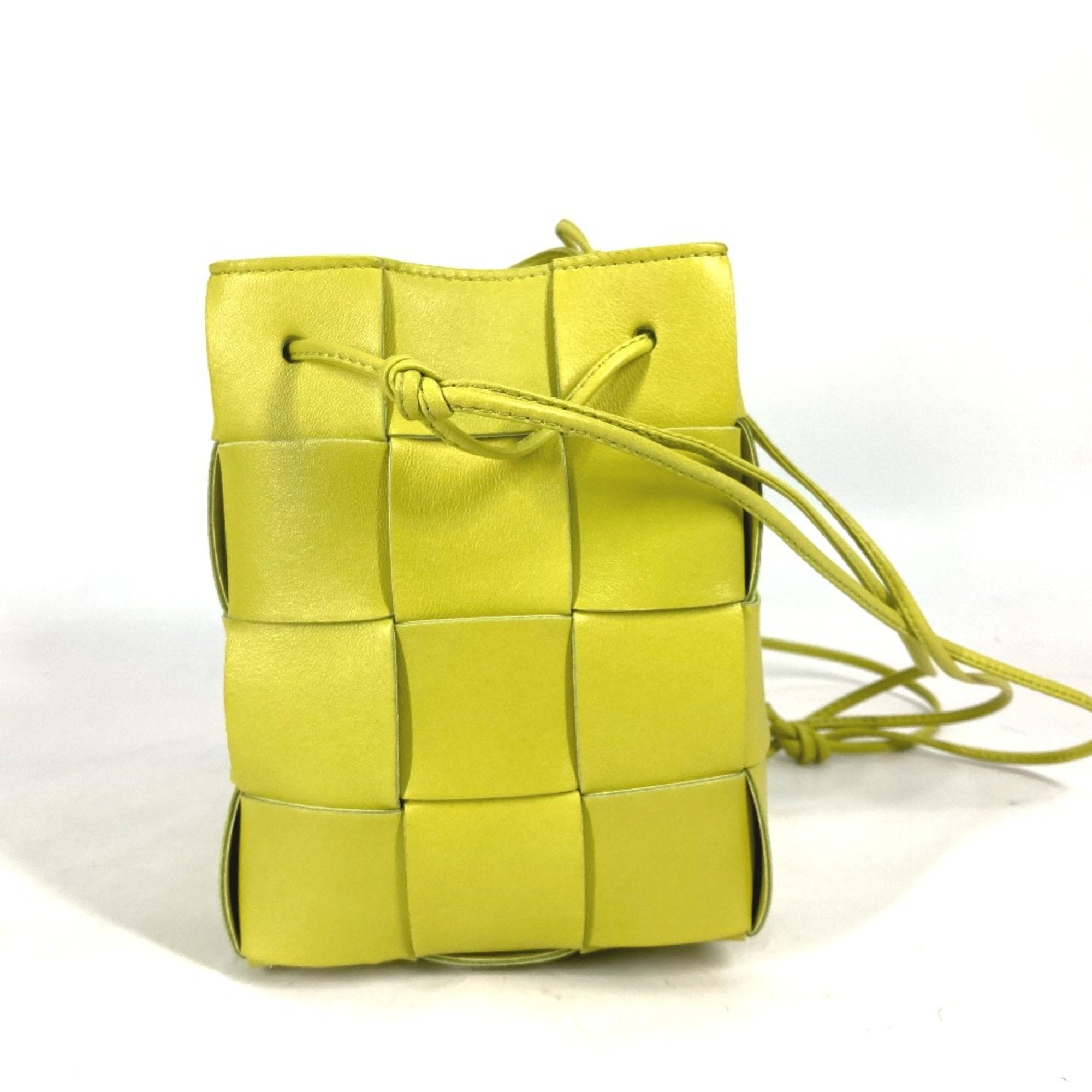 Bottega Veneta Green Leather Shoulder Bag (Pre-Owned)