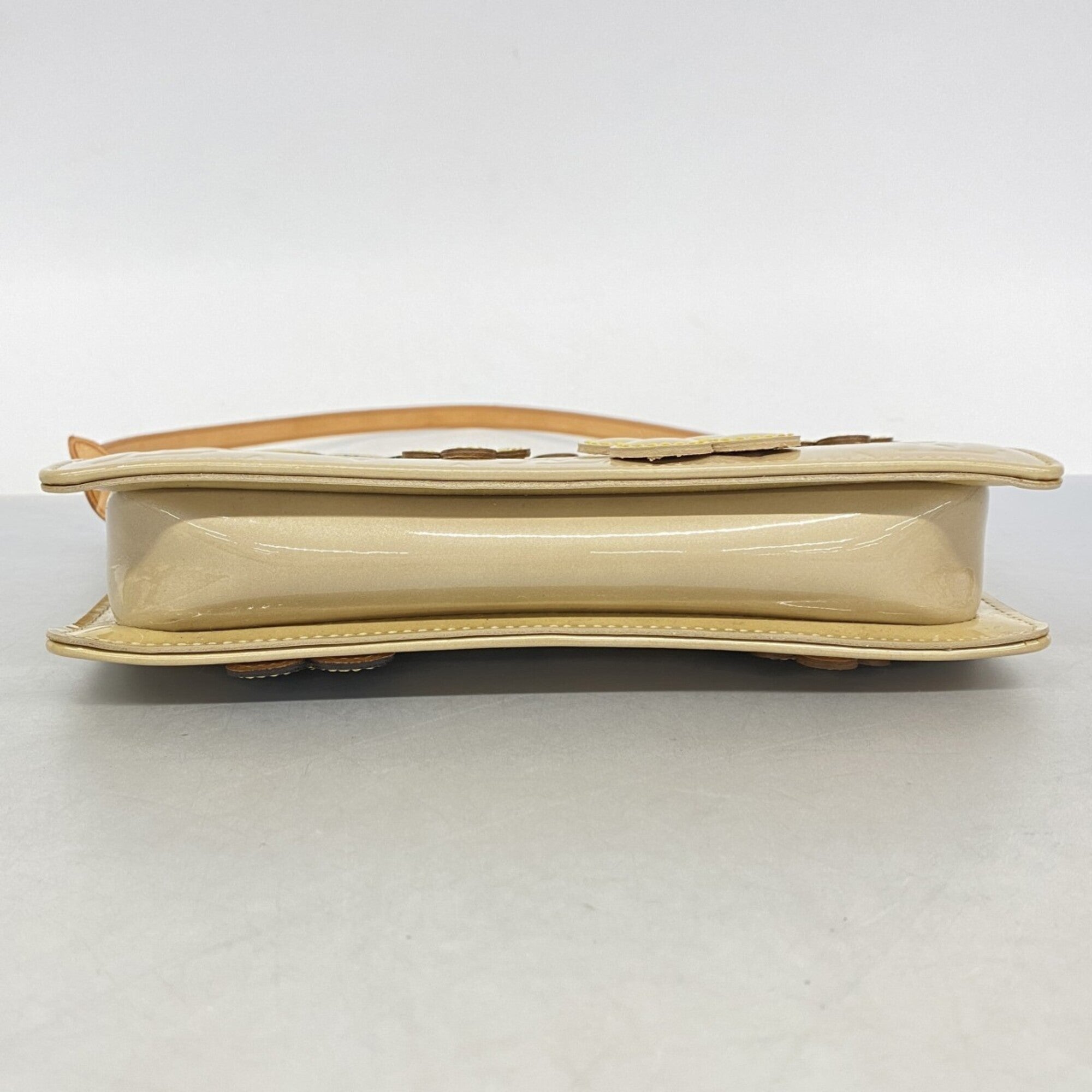 Louis Vuitton Beige Pouch (Pre-Owned)