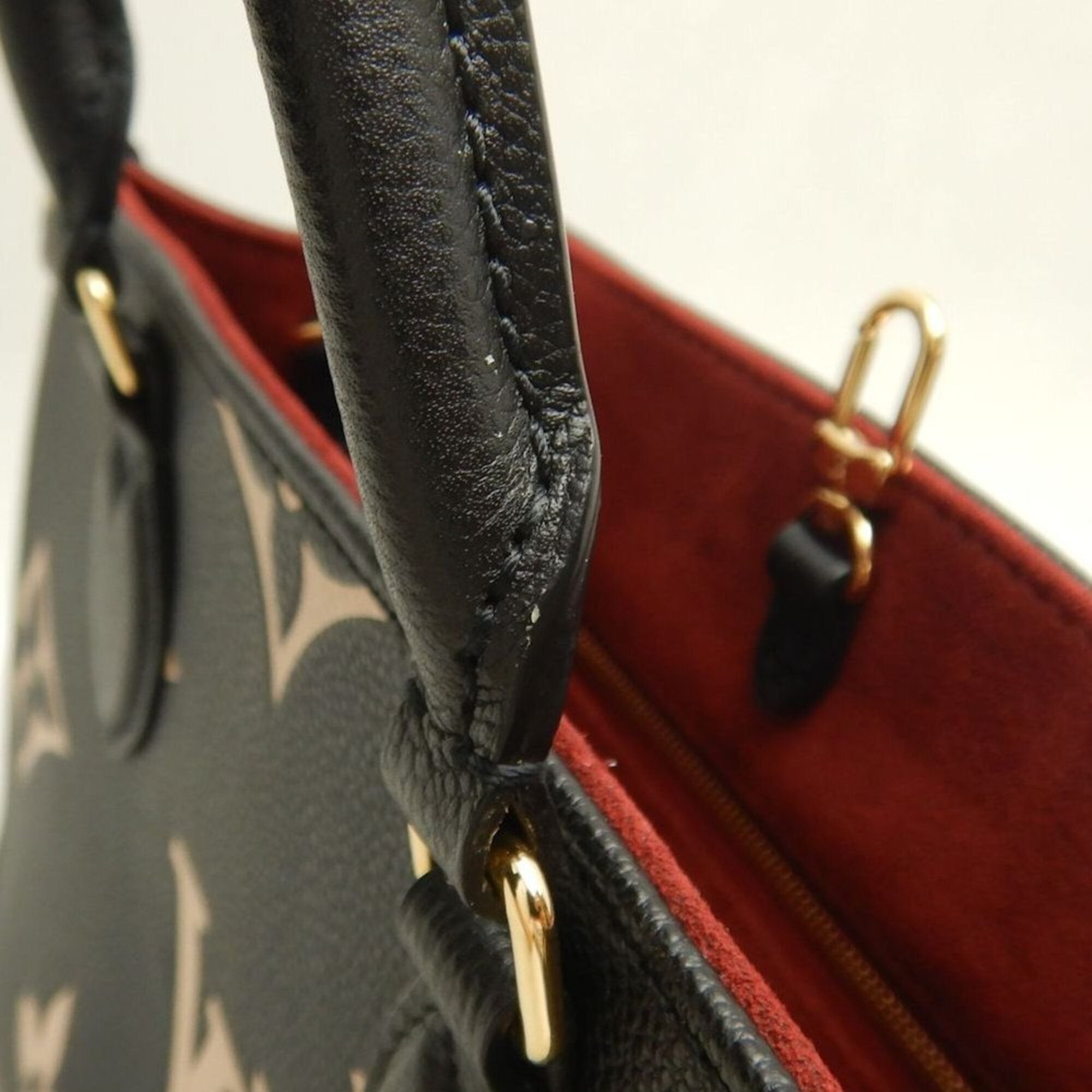 Louis Vuitton Beige Black Monogram Handbag (Pre-Owned)