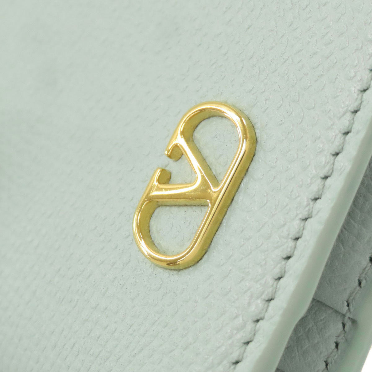Valentino Light Green Leather Wallet (Bi-Fold) (Pre-Owned)