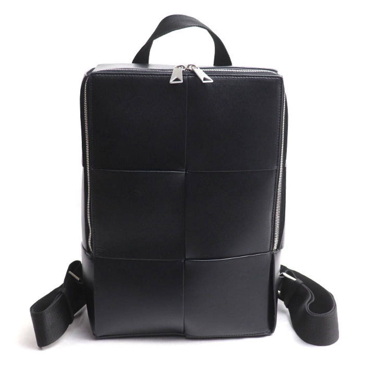 Bottega Veneta Black Leather Backpack (Pre-Owned)