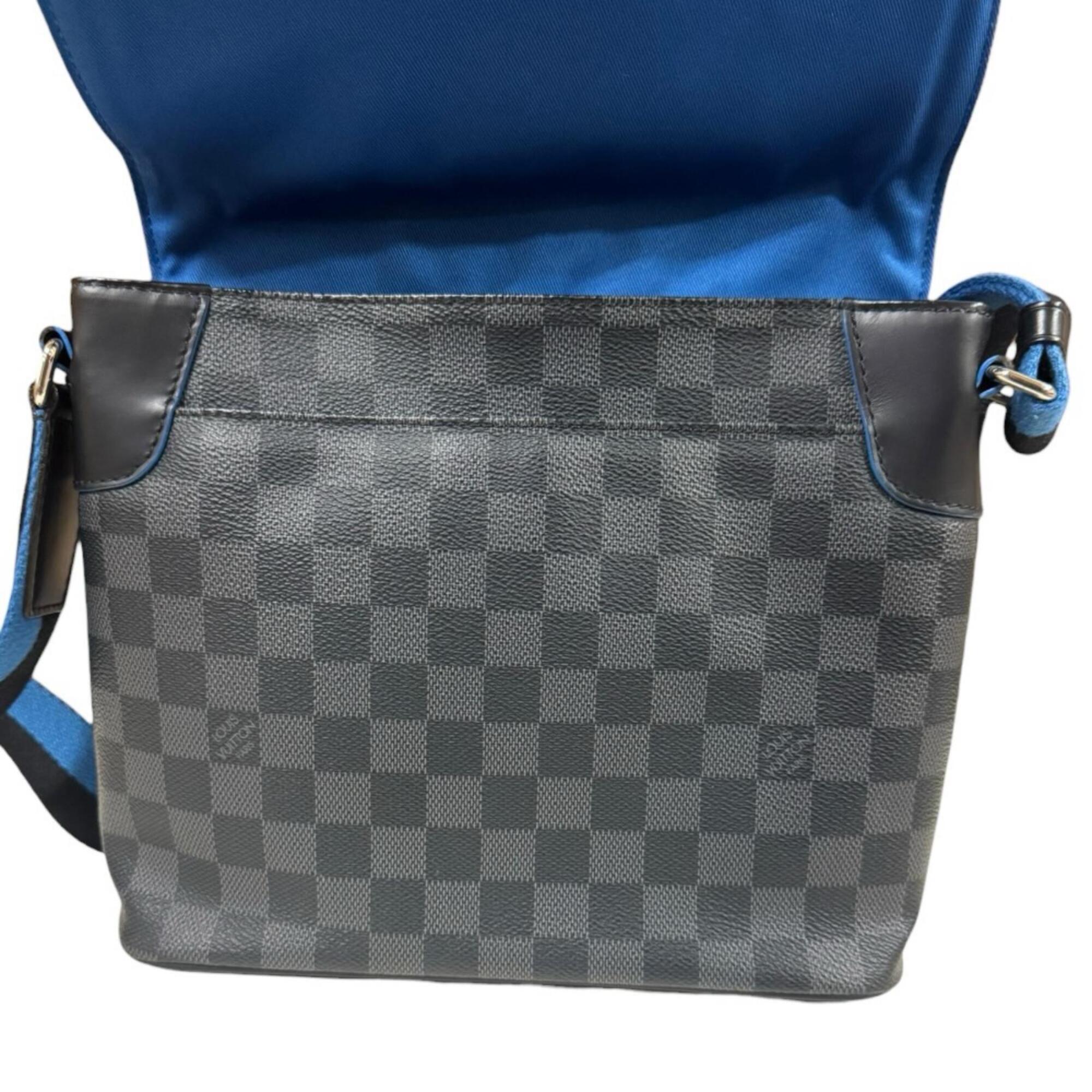 Louis Vuitton Damier Graphite Black Blue Damier Graphite Shoulder Bag (Pre-Owned)