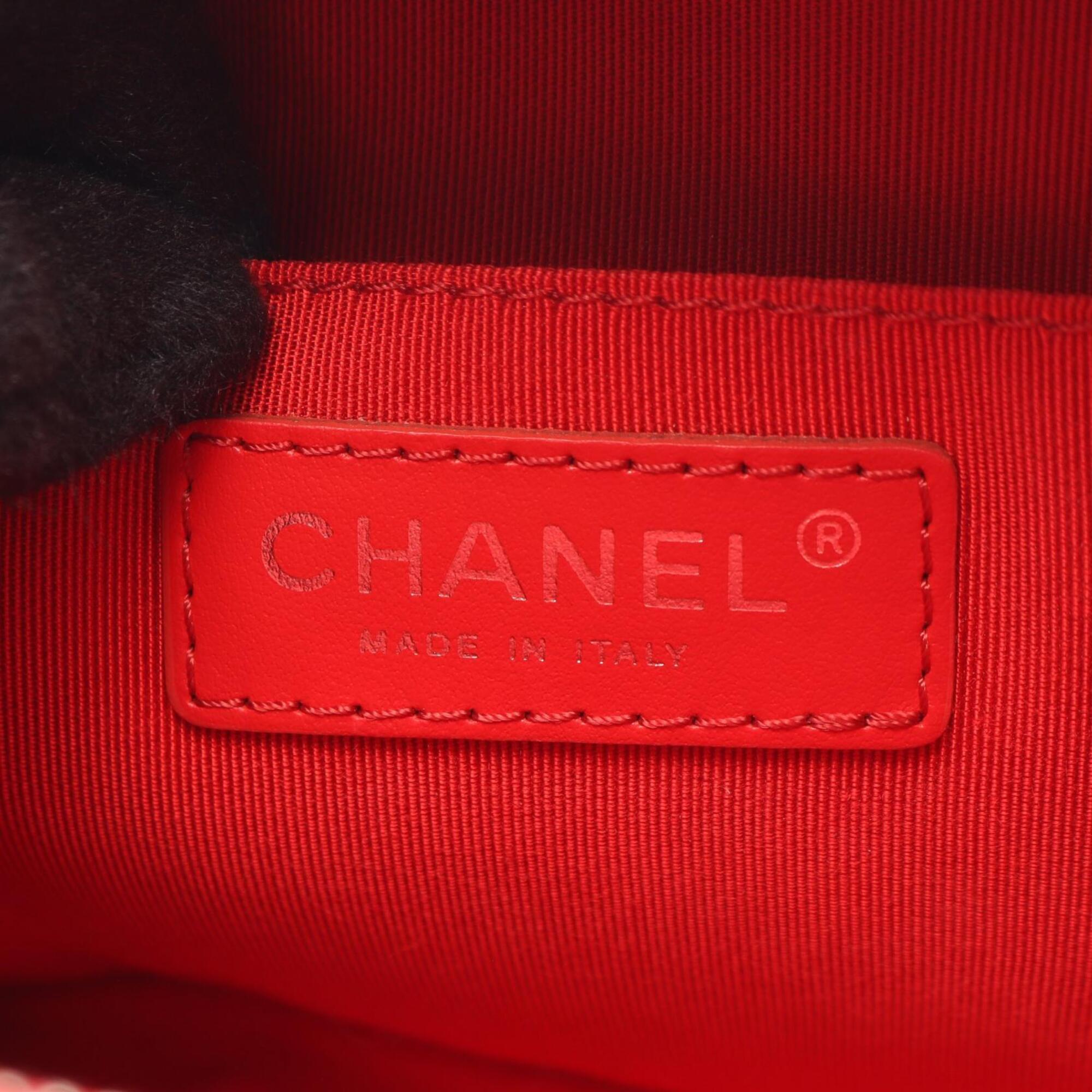 Chanel Red Color Leather Handbag Shoulder Bag (Pre-Owned)