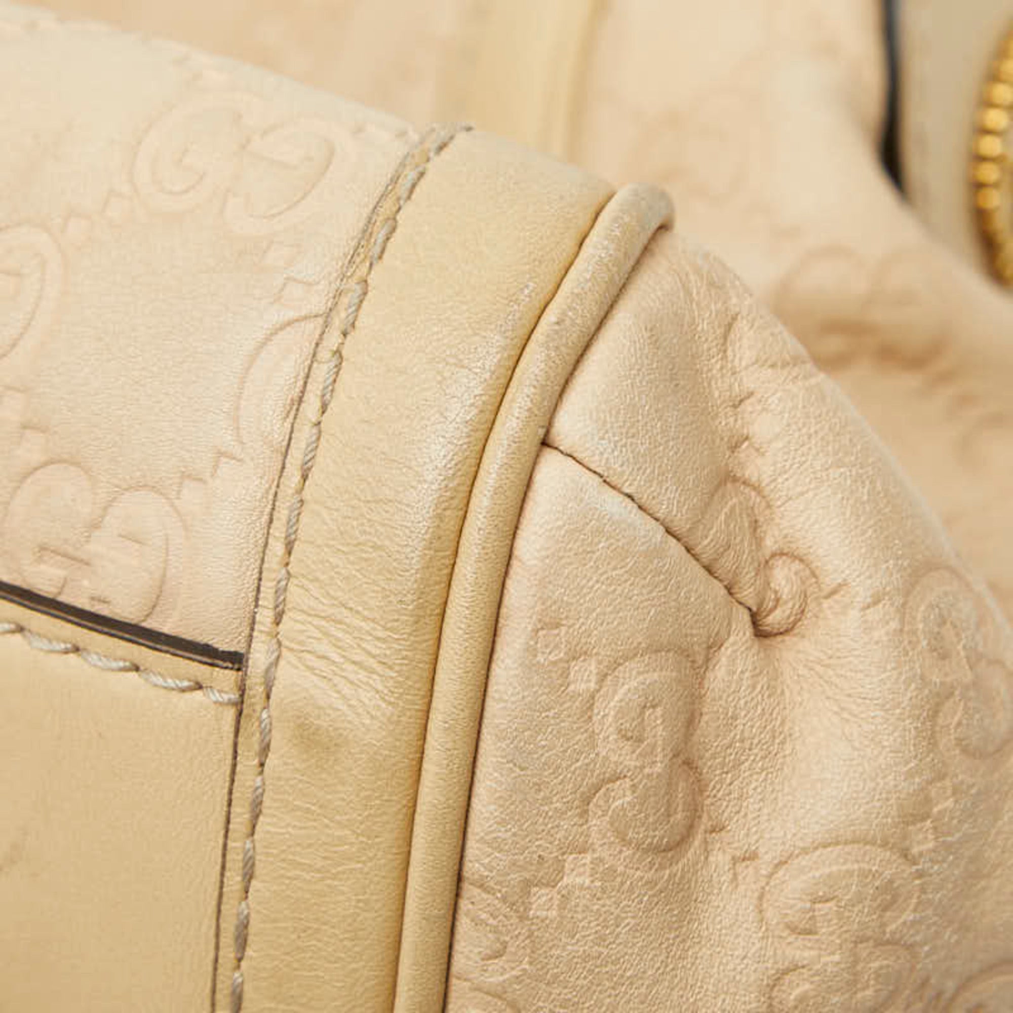Gucci Beige Gg Leather Leather Handbag (Pre-Owned)