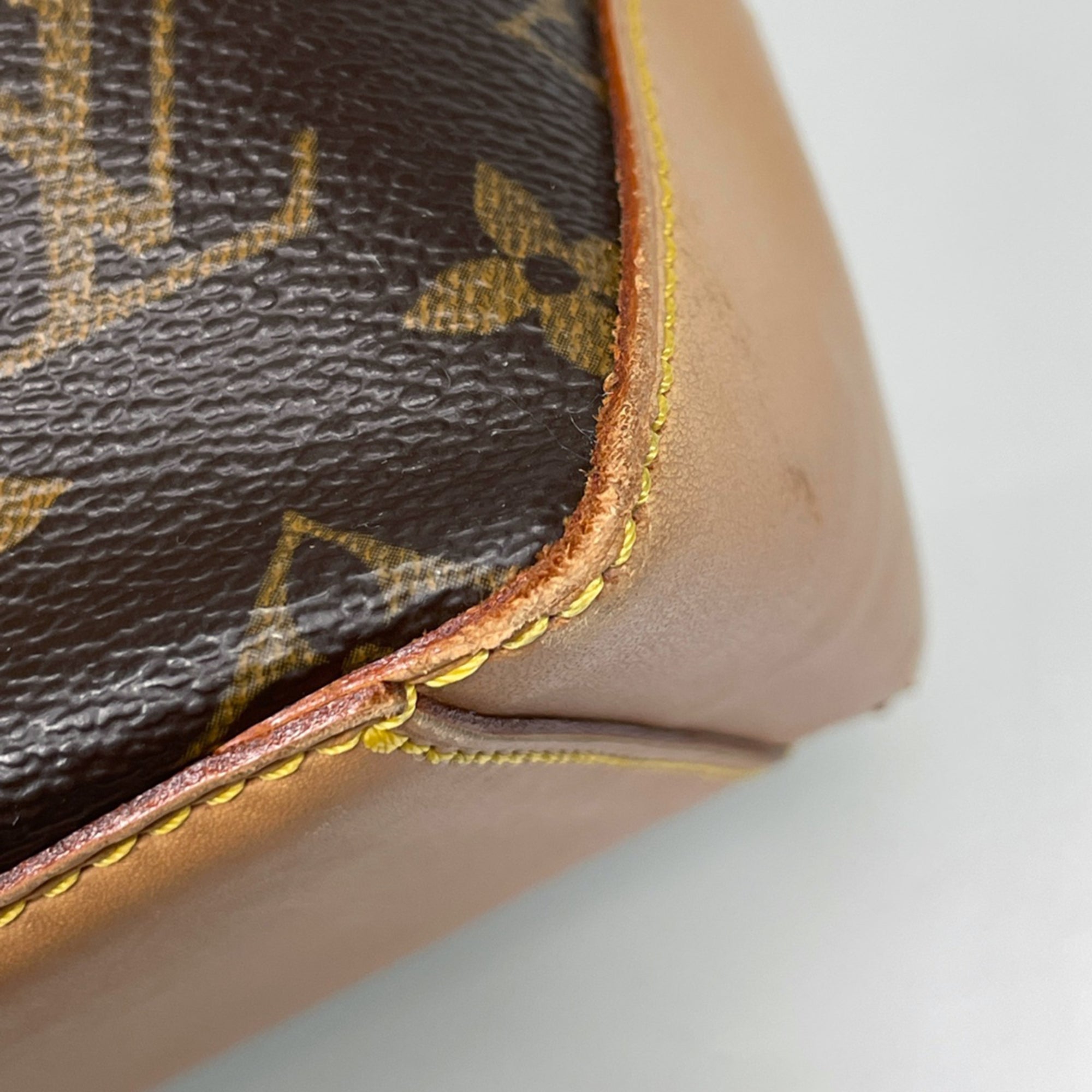 Louis Vuitton Brown Monogram Monogram Shoulder Bag Tote Bag (Pre-Owned)