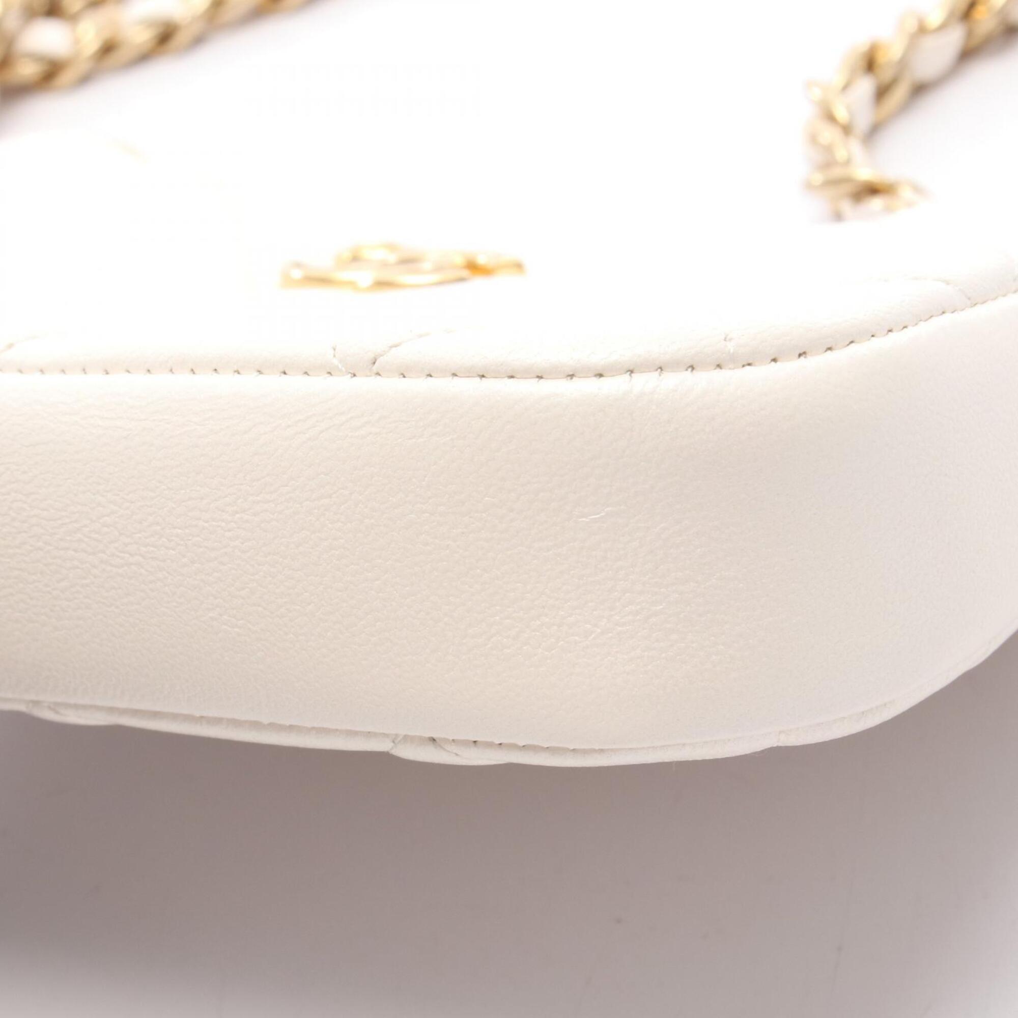 Chanel White Leather Handbag Shoulder Bag (Pre-Owned)
