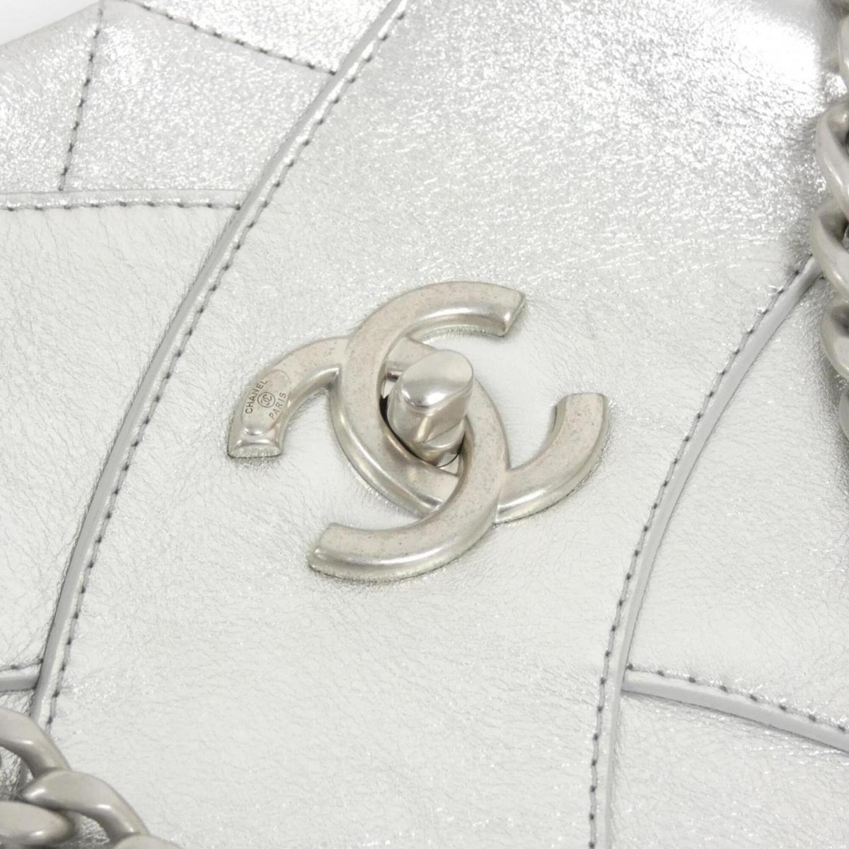 Chanel Silver Handbag (Pre-Owned)