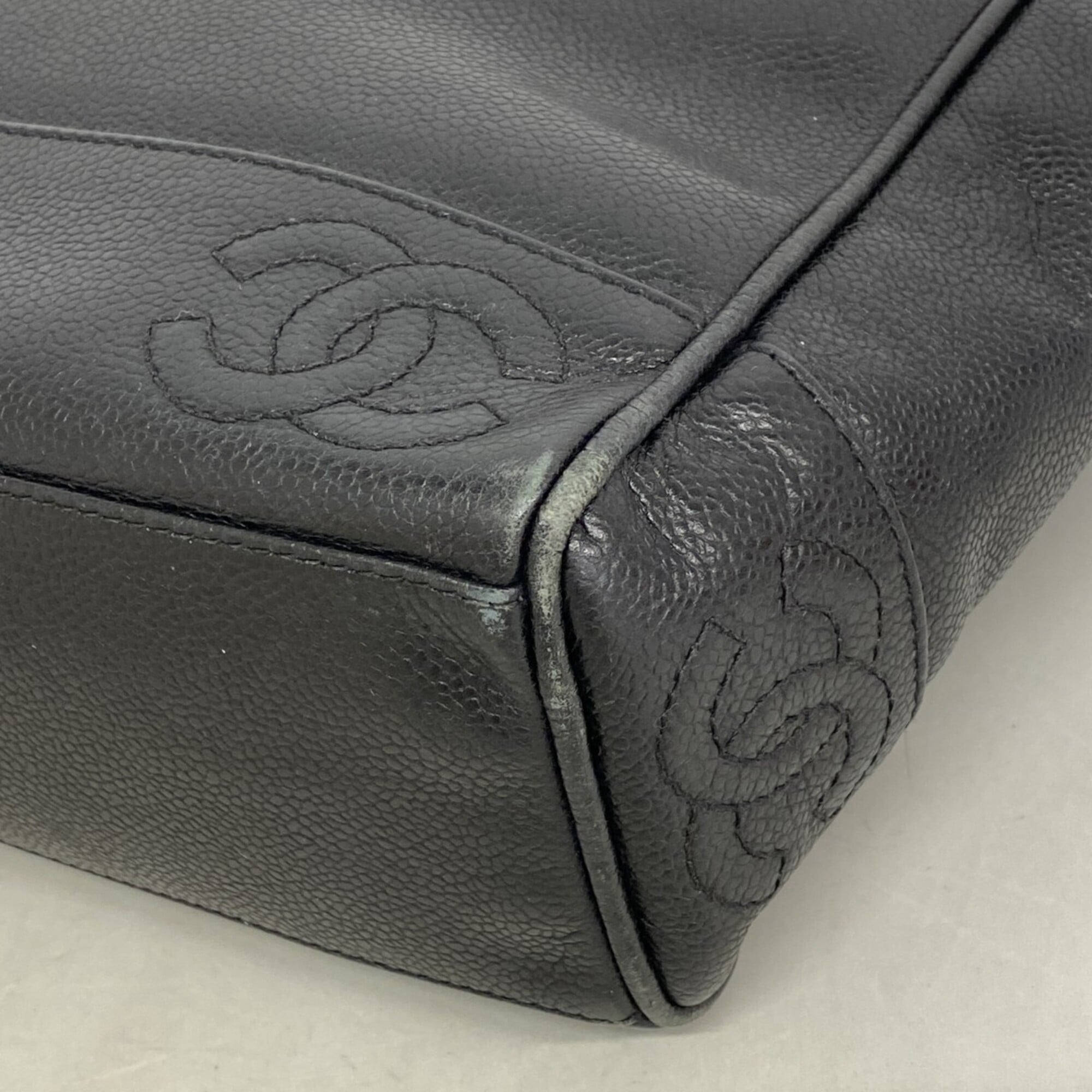 Chanel Black Grained Calfskin Tote Bag (Pre-Owned)