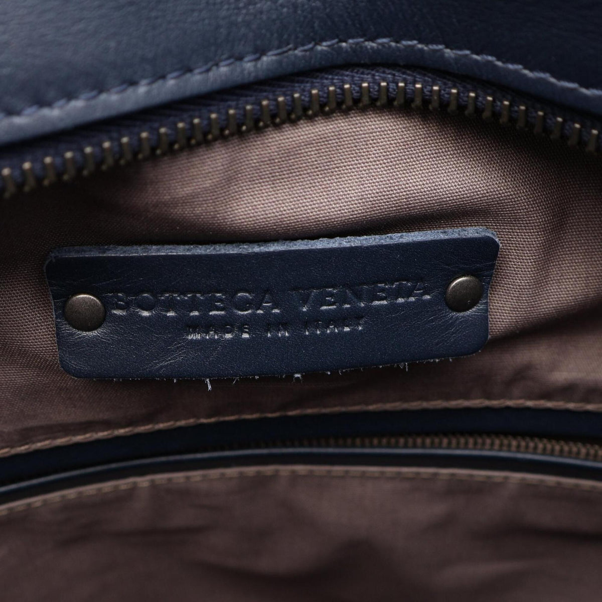 Bottega Veneta Navy Leather Handbag Tote Bag (Pre-Owned)