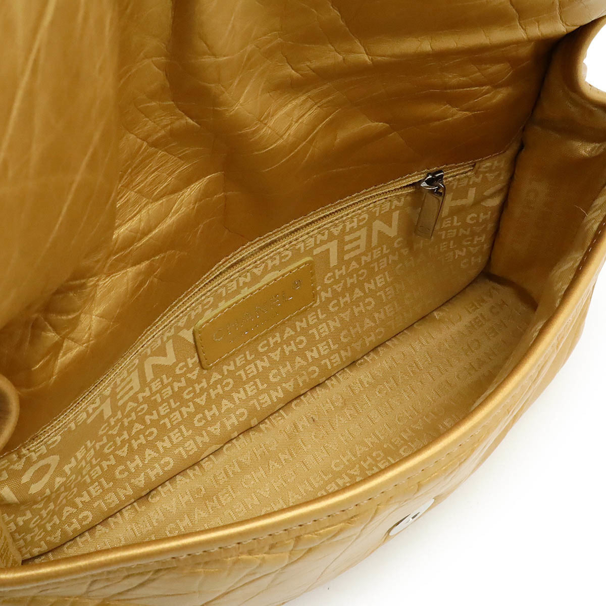 Chanel Gold Leather Shoulder Bag (Pre-Owned)