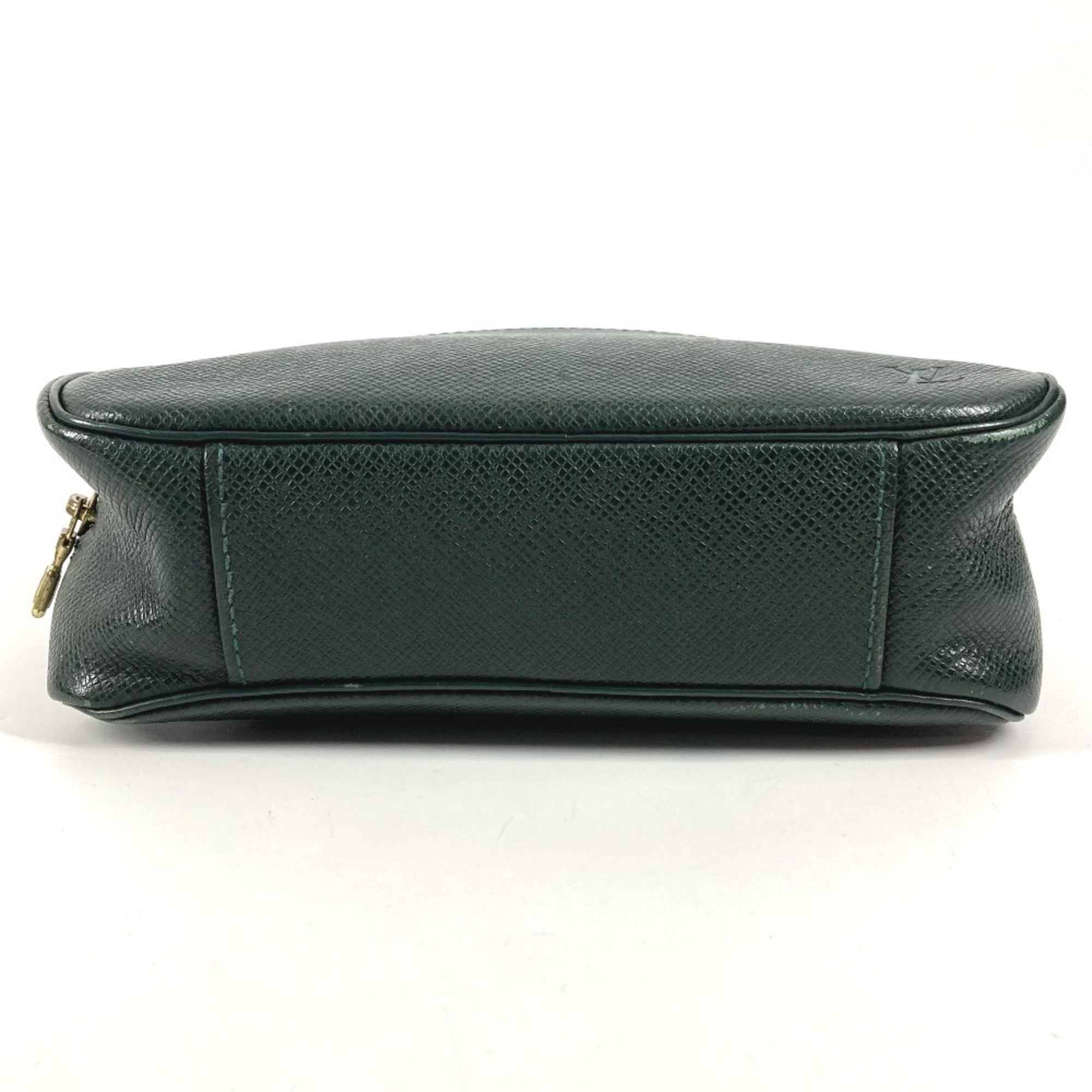 Louis Vuitton Taiga Episea Khaki Taiga Leather Clutch Bag Handbag (Pre-Owned)