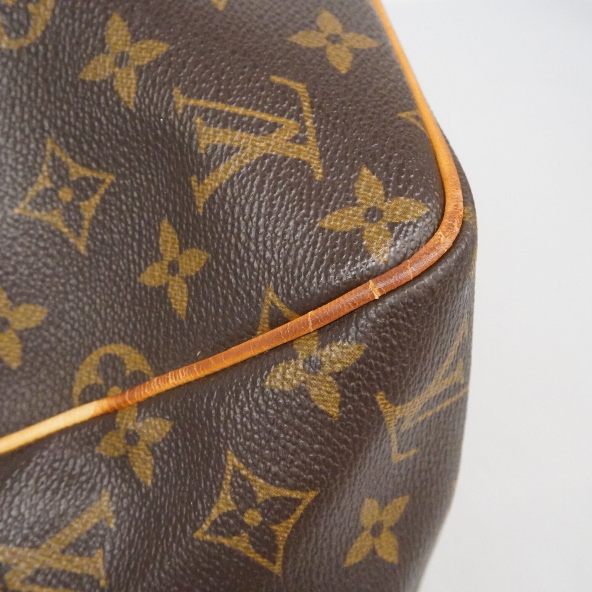 Louis Vuitton Brown Tote Bag (Pre-Owned)