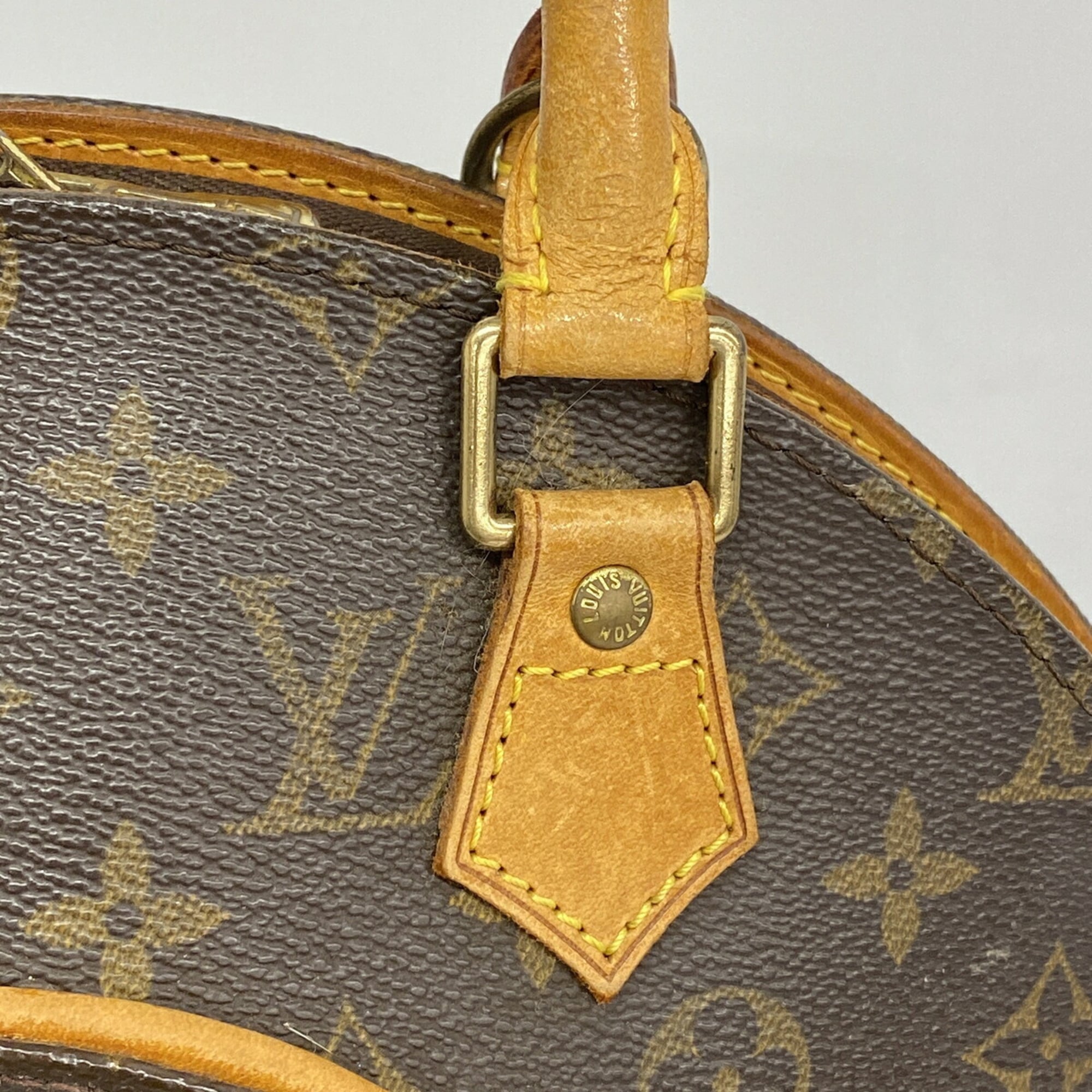 Louis Vuitton Brown Handbag (Pre-Owned)