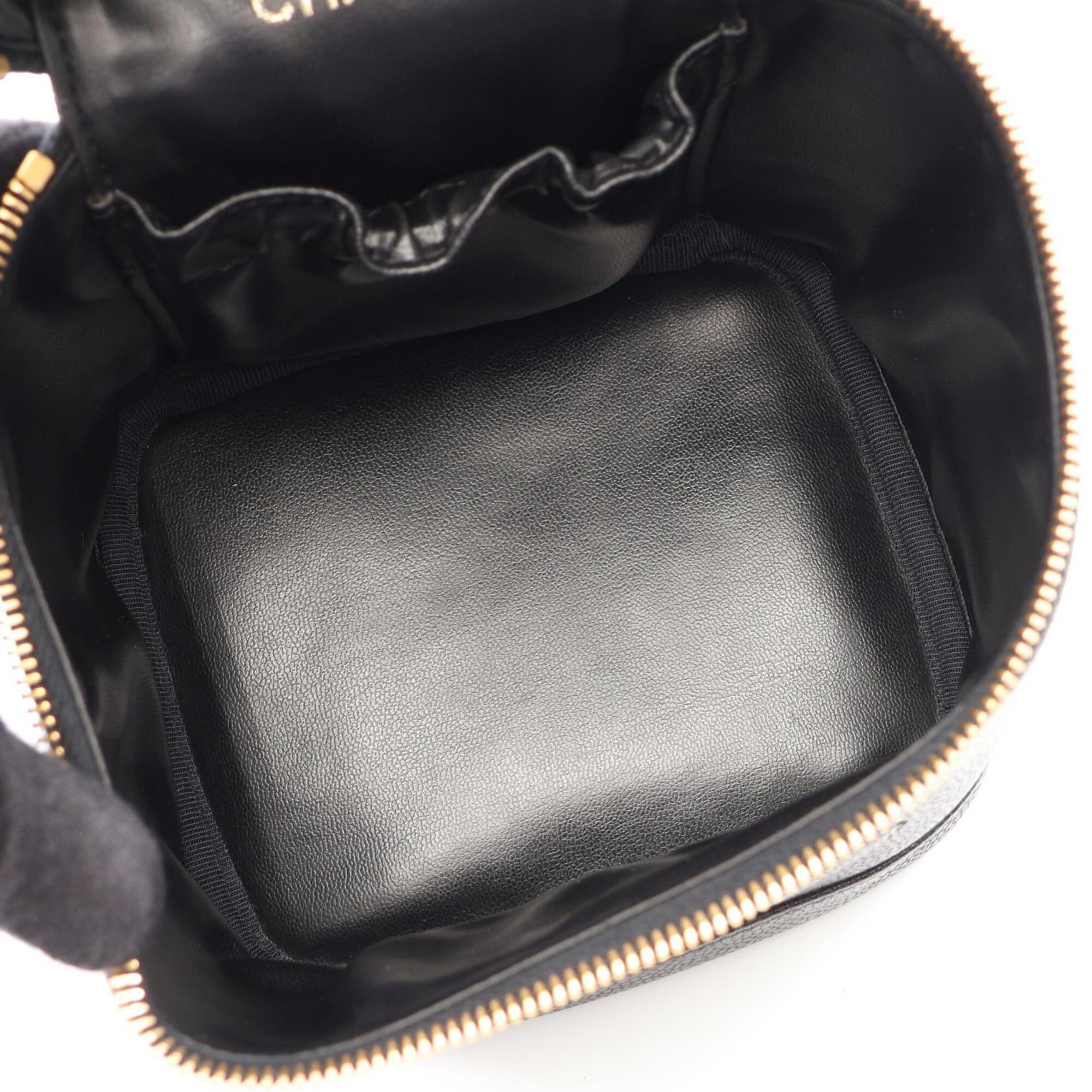 Chanel Black Grained Calfskin Handbag (Pre-Owned)