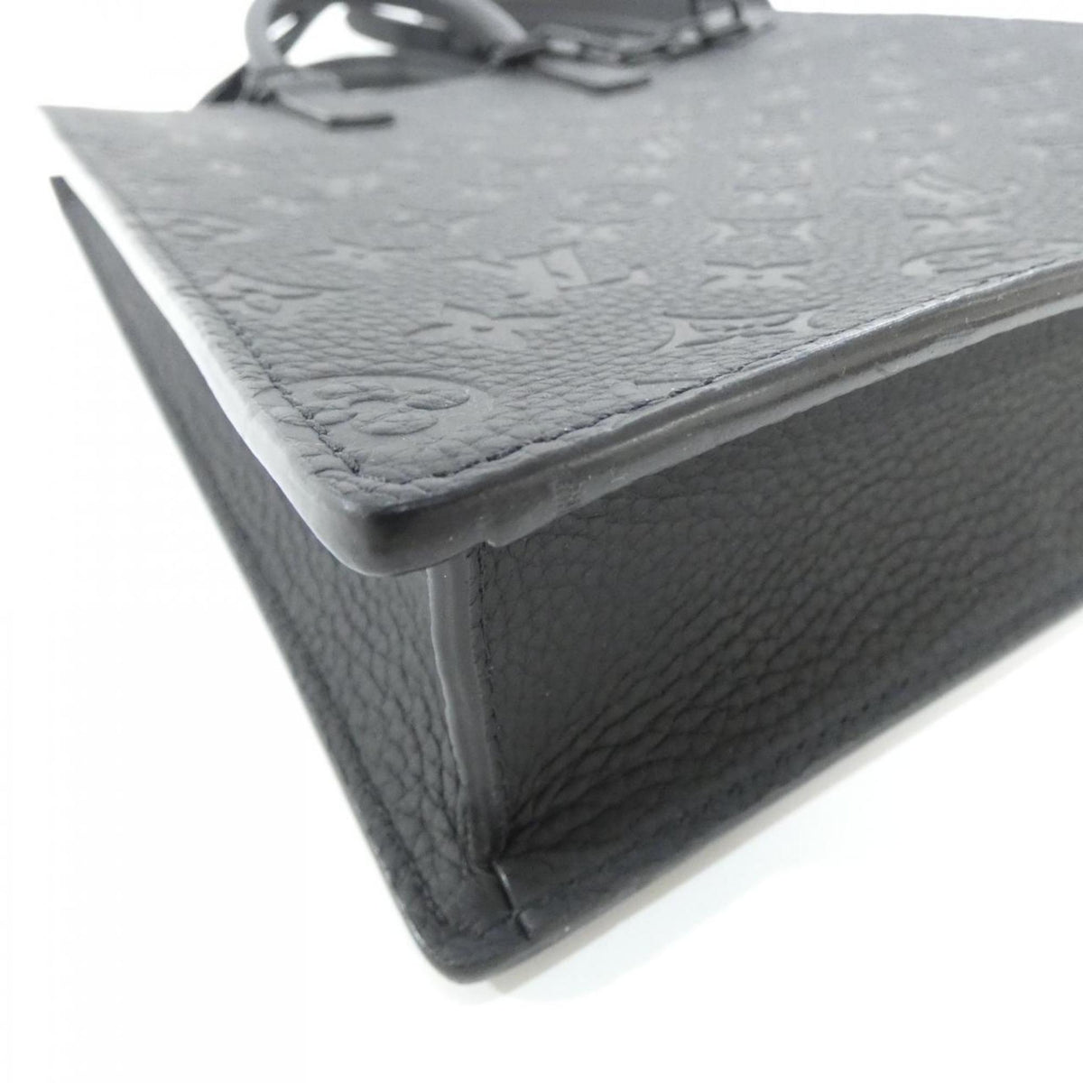 Louis Vuitton Black Leather Handbag (Pre-Owned)