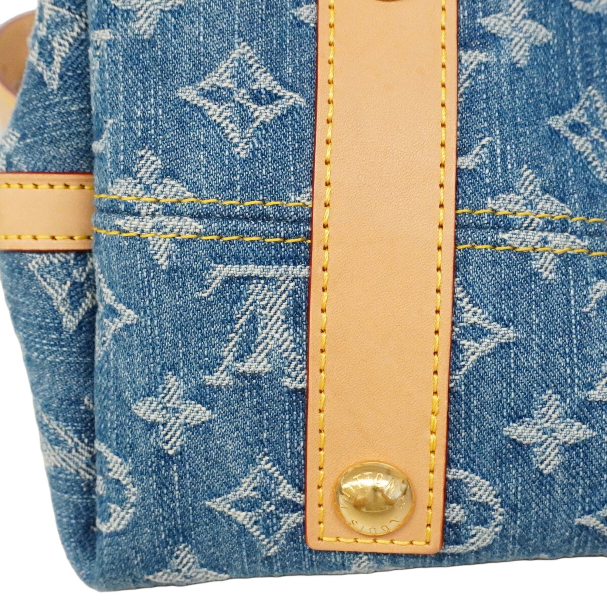 Louis Vuitton Blue Shoulder Bag (Pre-Owned)