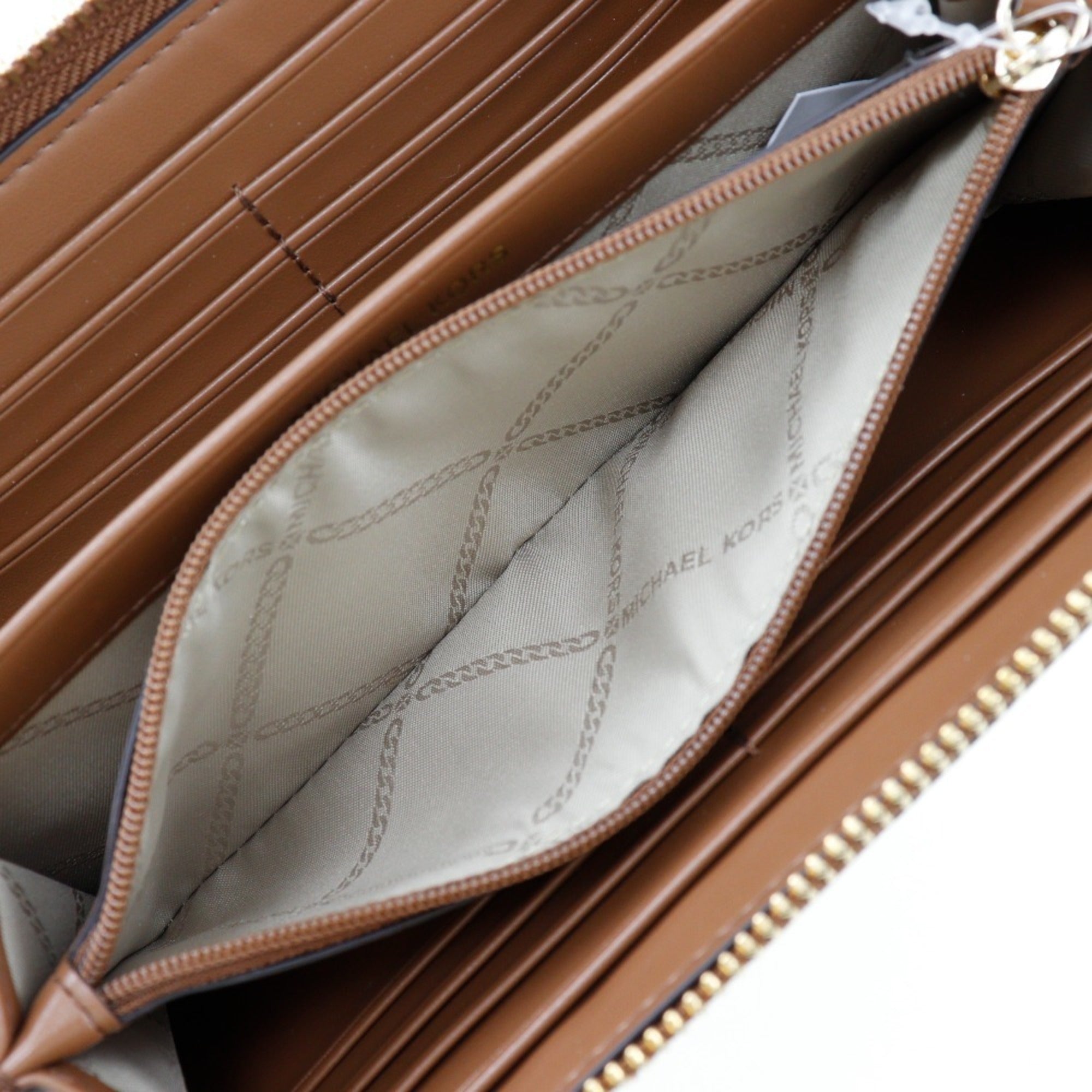 Michael Kors Brown Leather Long Wallet (Bi-Fold) (Pre-Owned)