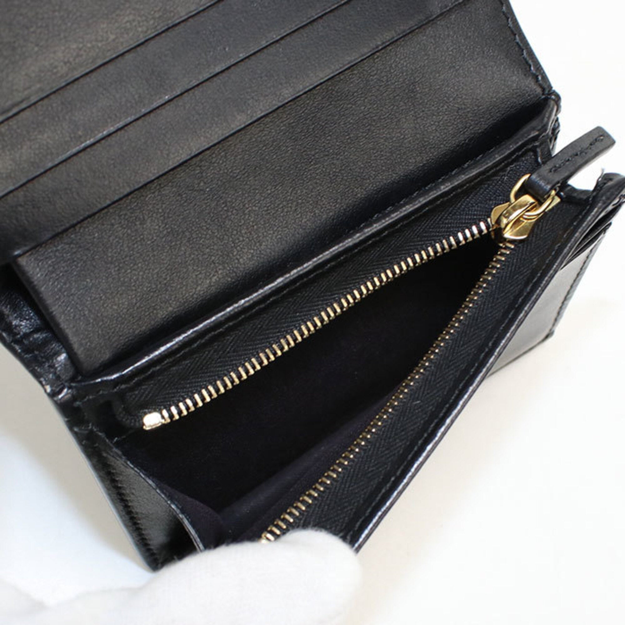 Fendi Black Leather Wallet (Bi-Fold) (Pre-Owned)