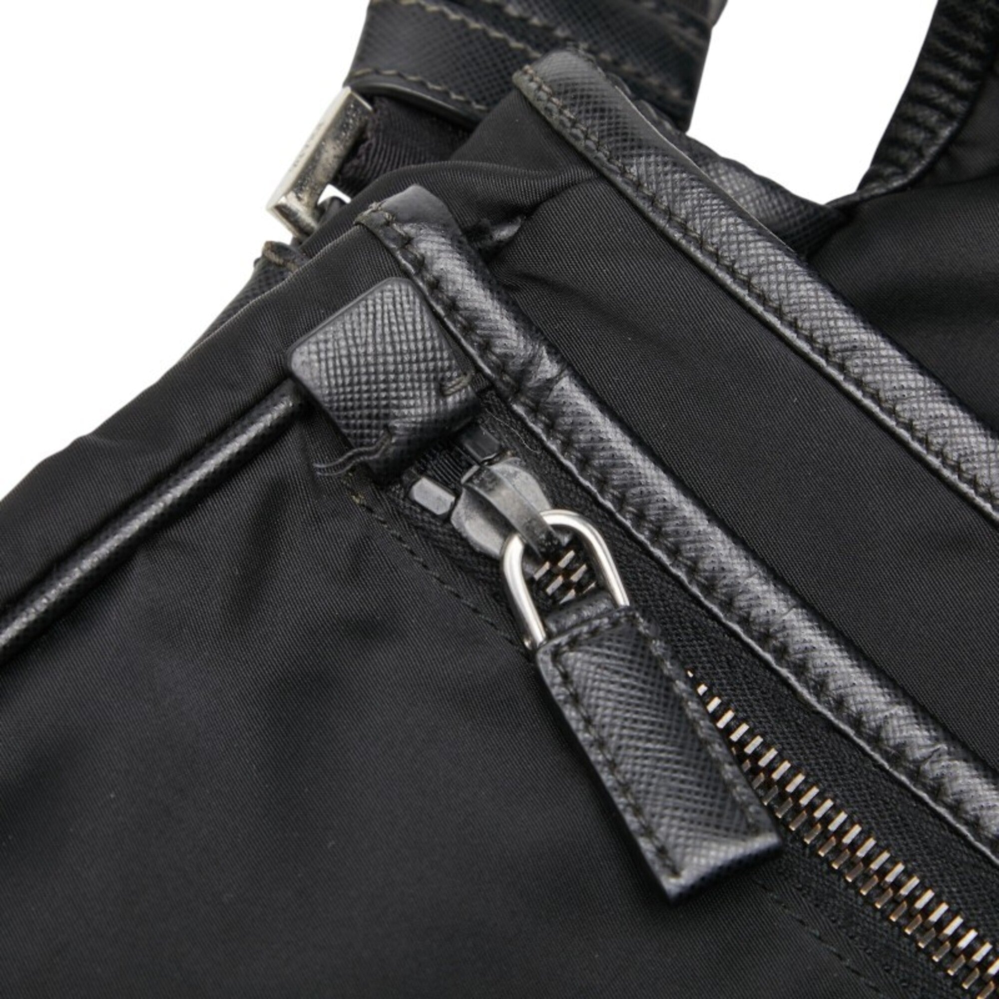 Prada Black Nylon Leather Messenger Bag Shoulder Bag (Pre-Owned)