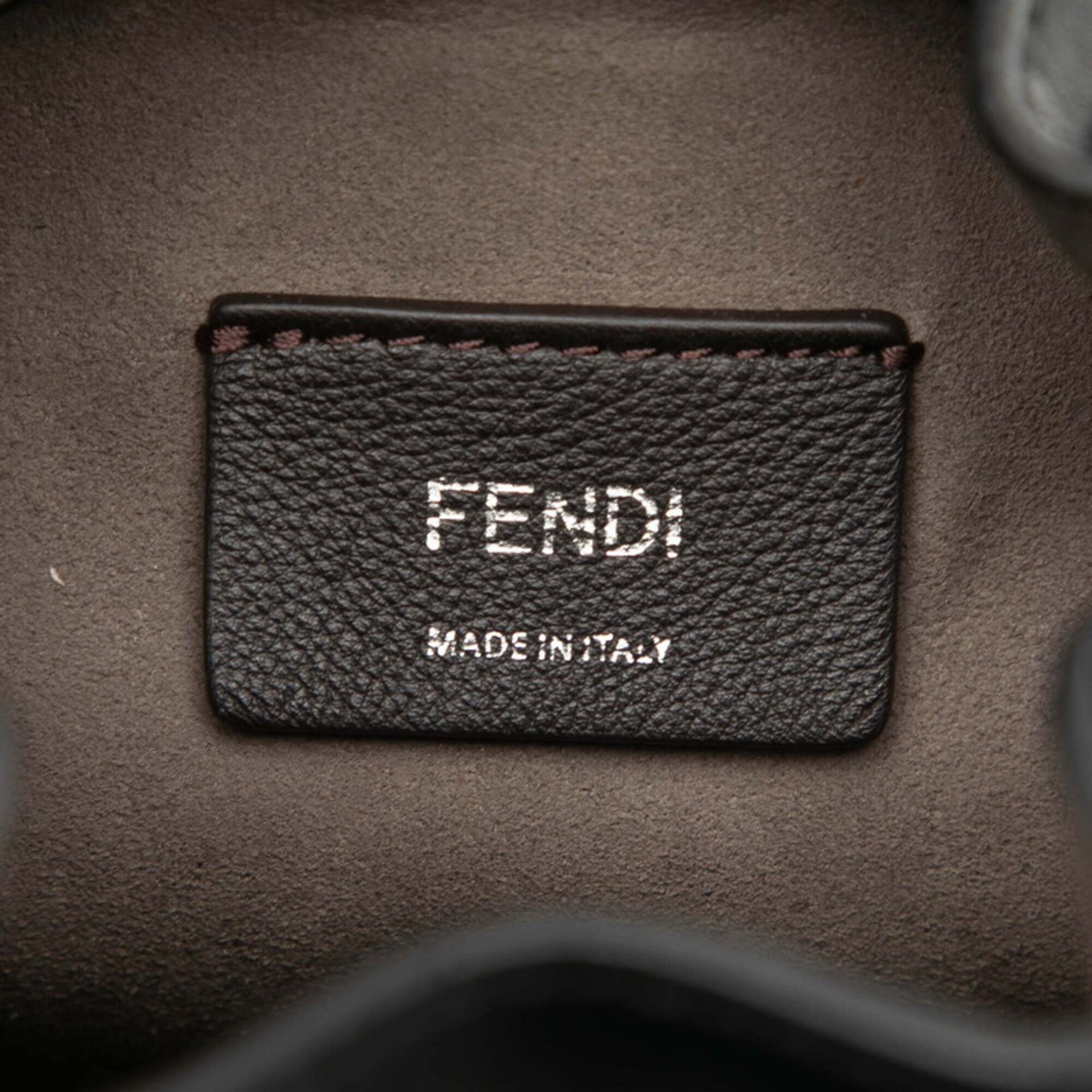 Fendi Black Leather Handbag (Pre-Owned)