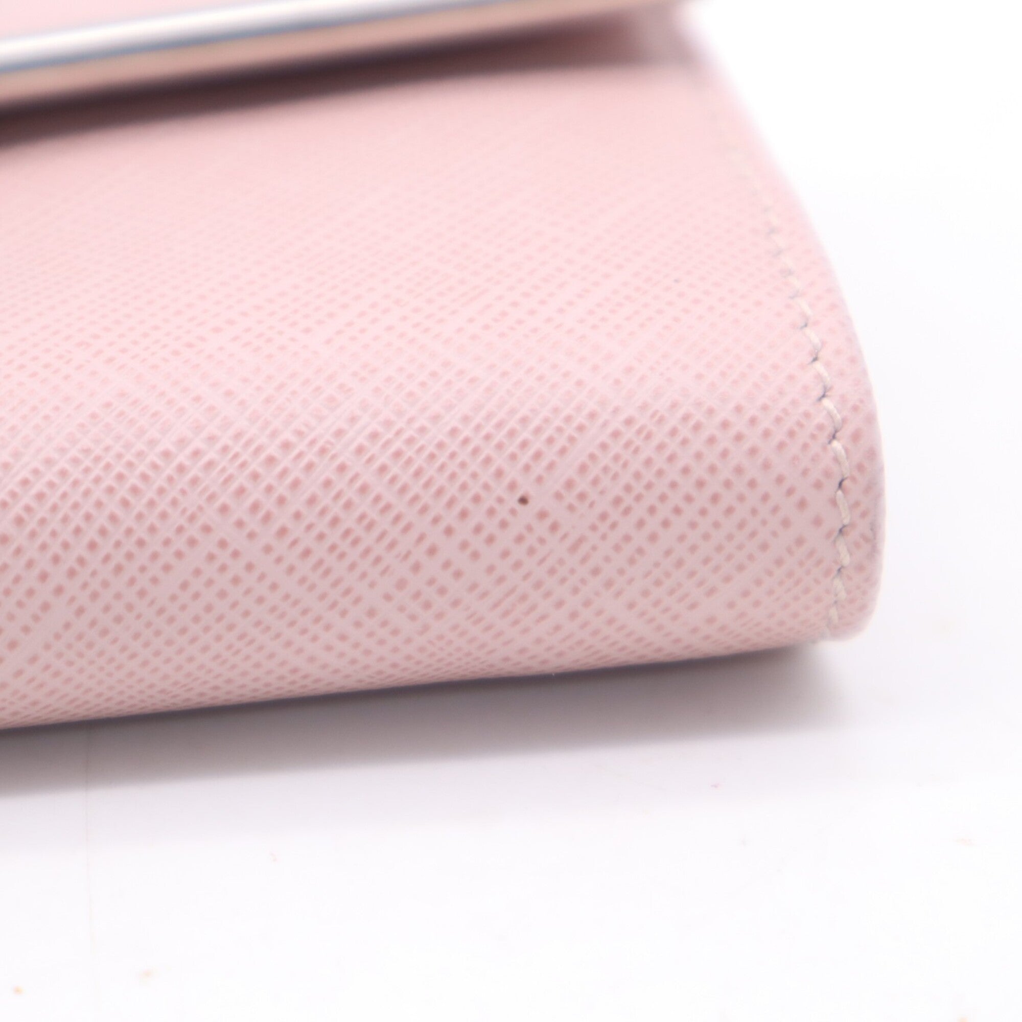 Salvatore Ferragamo Gancini Pink Leather Wallet (Bi-Fold) (Pre-Owned)